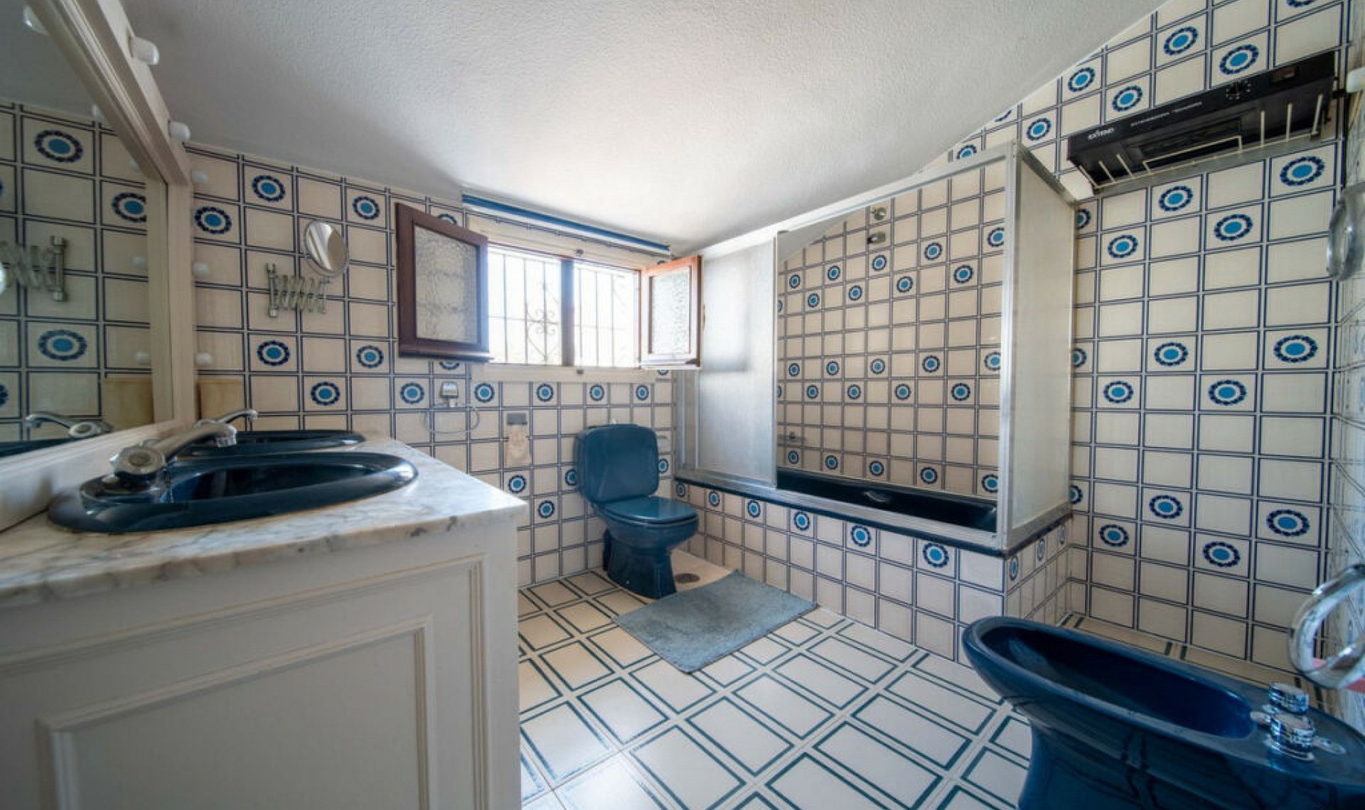Resale - House -
Fuengirola