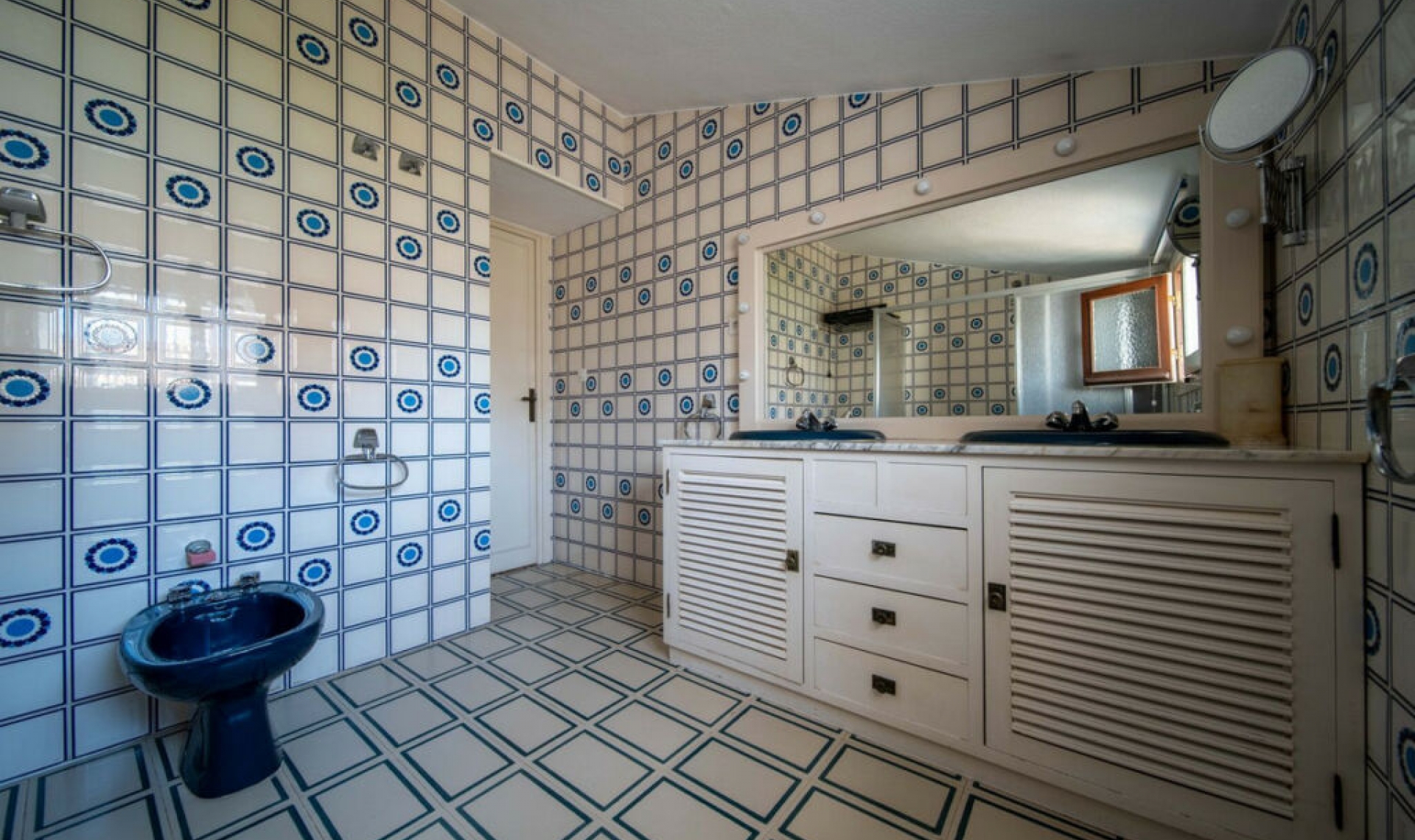 Resale - House -
Fuengirola