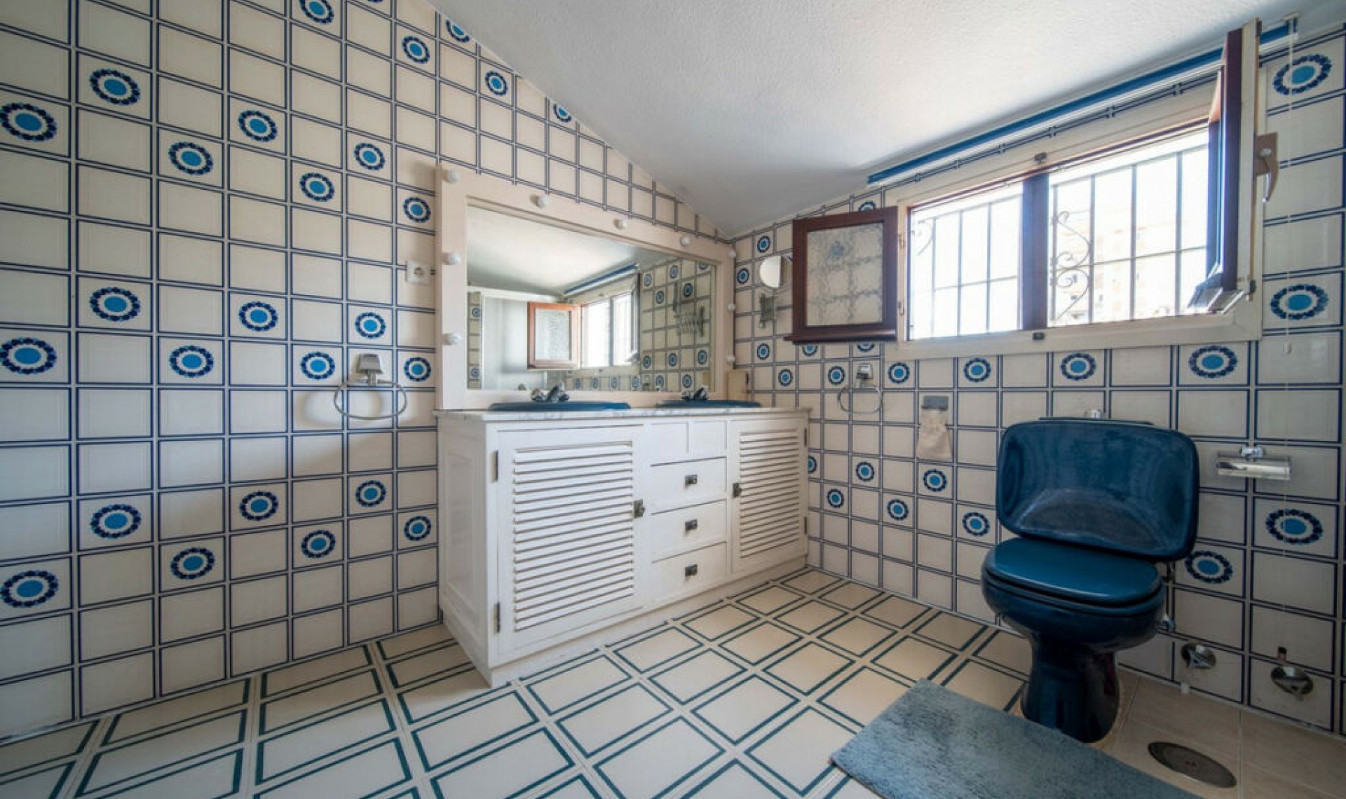 Resale - House -
Fuengirola