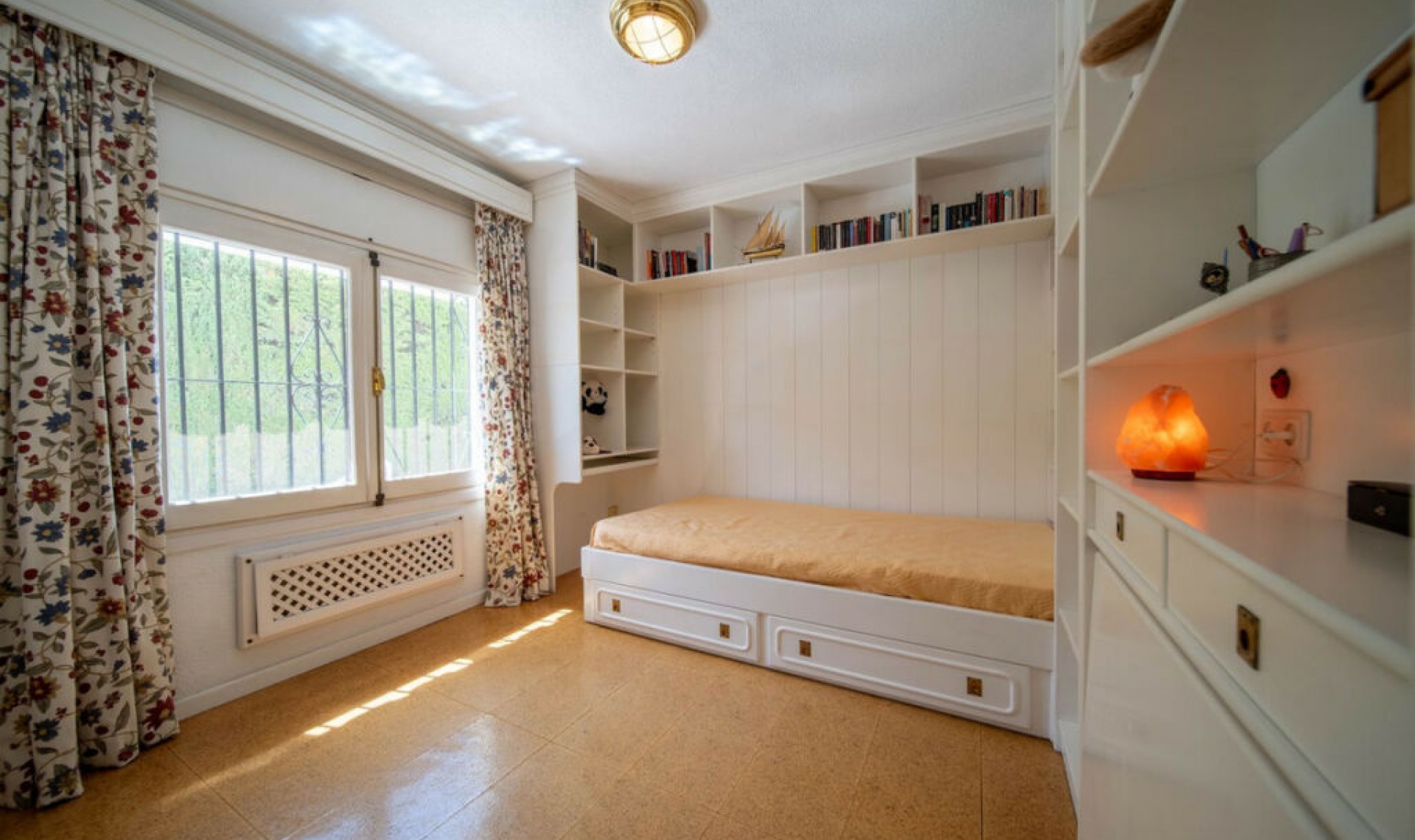 Resale - House -
Fuengirola