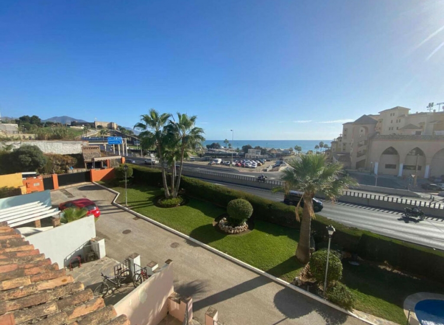 Resale - House -
Fuengirola
