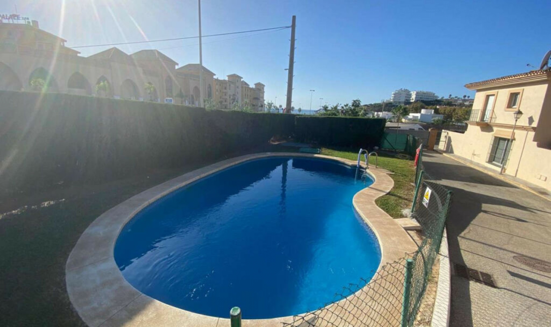 Resale - House -
Fuengirola