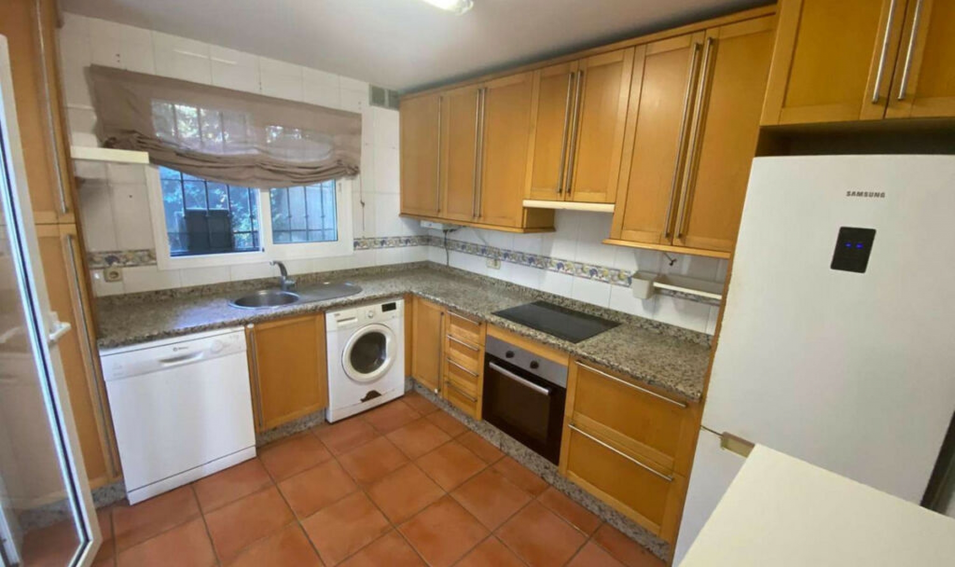 Resale - House -
Fuengirola