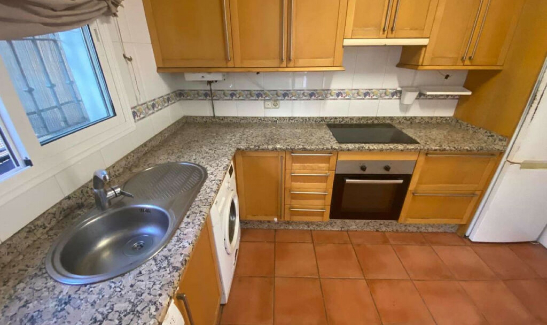 Resale - House -
Fuengirola