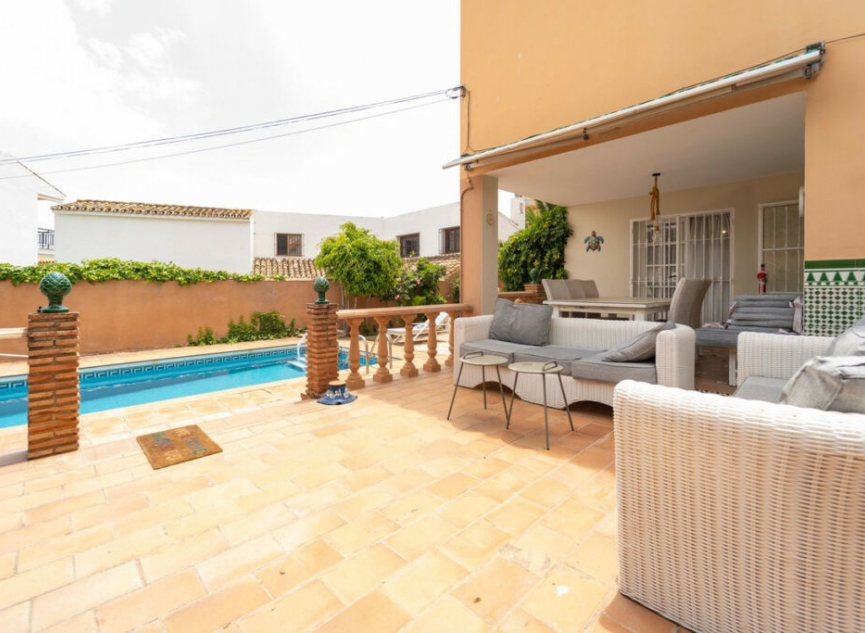 Resale - House -
Fuengirola