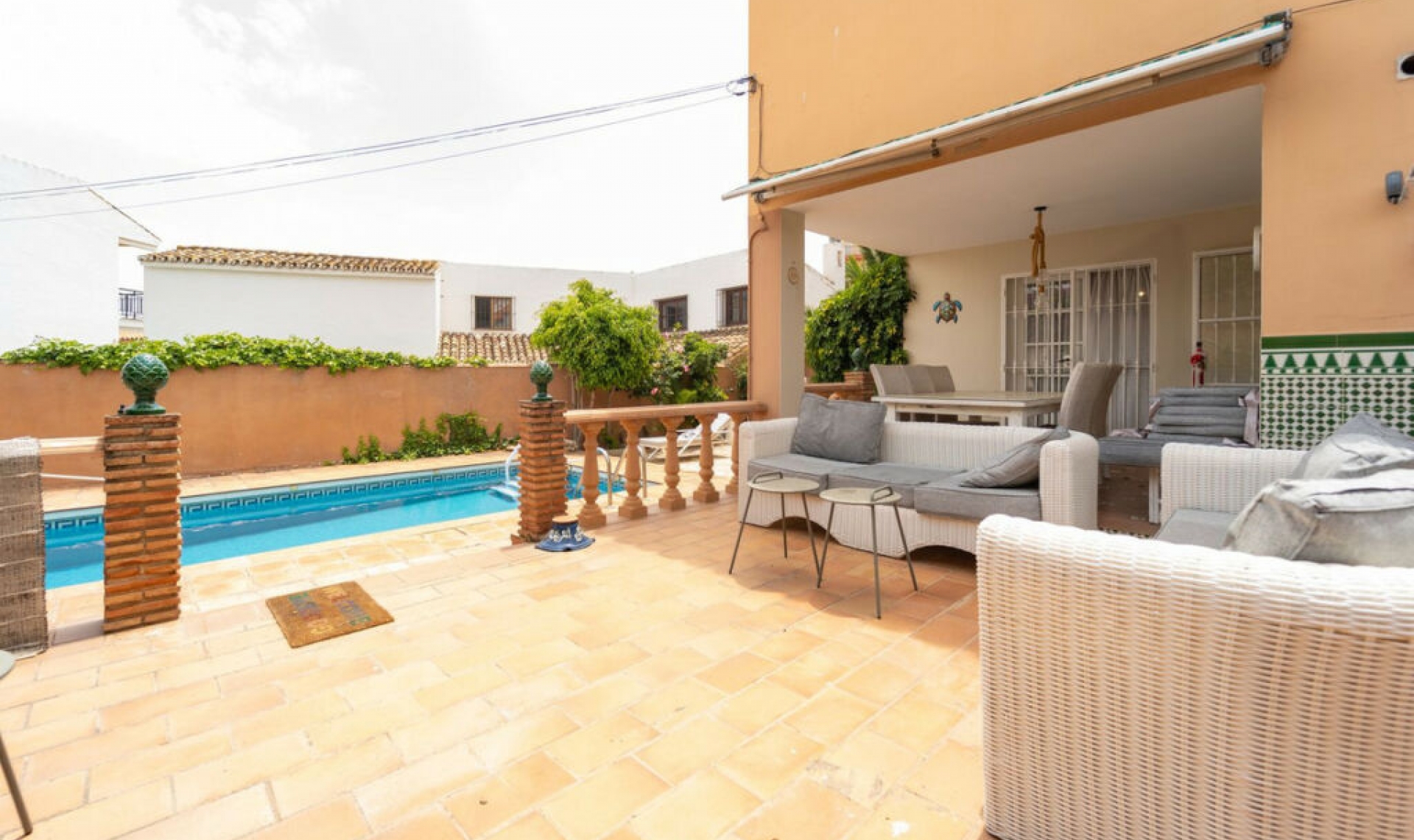 Resale - House -
Fuengirola