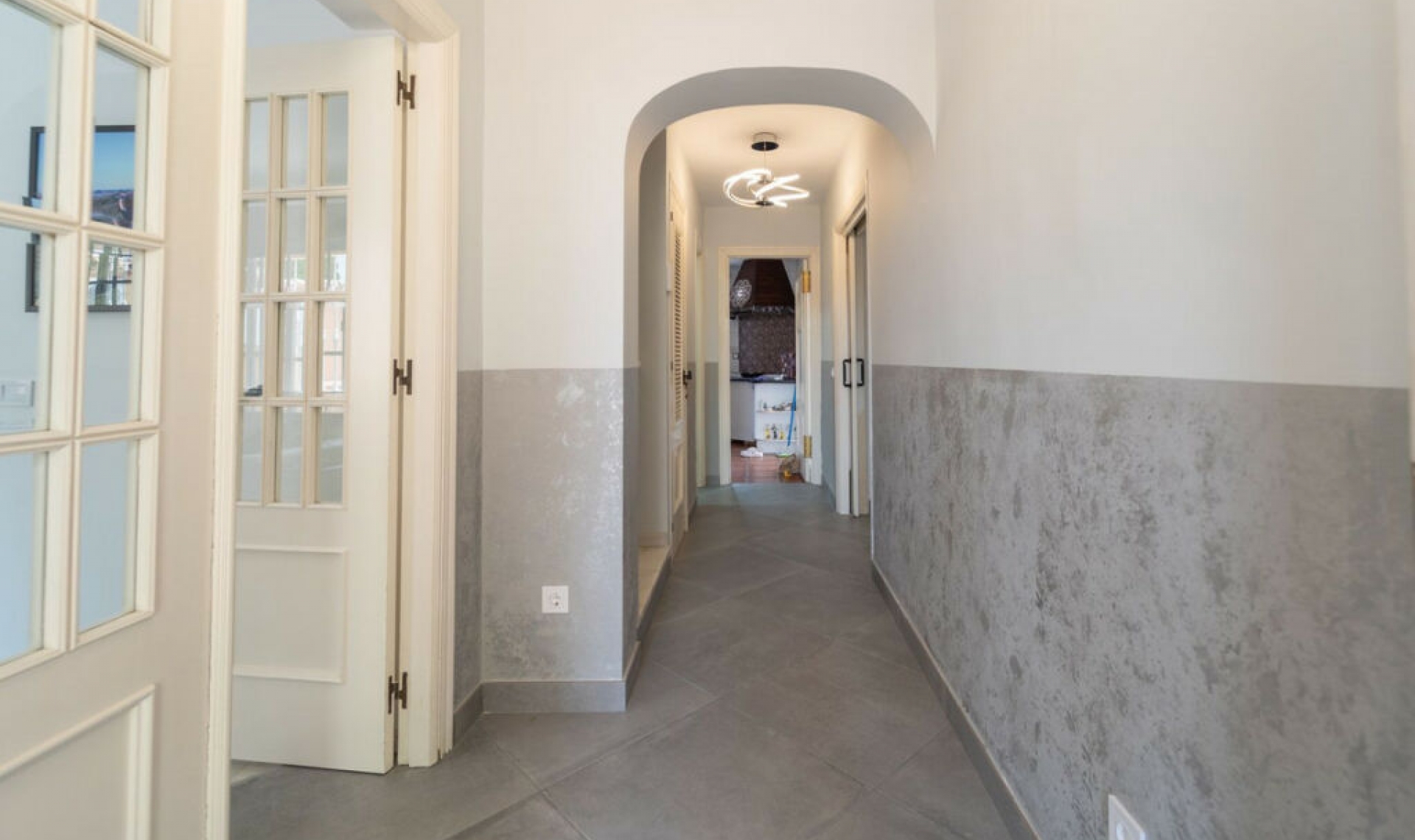 Resale - House -
Fuengirola