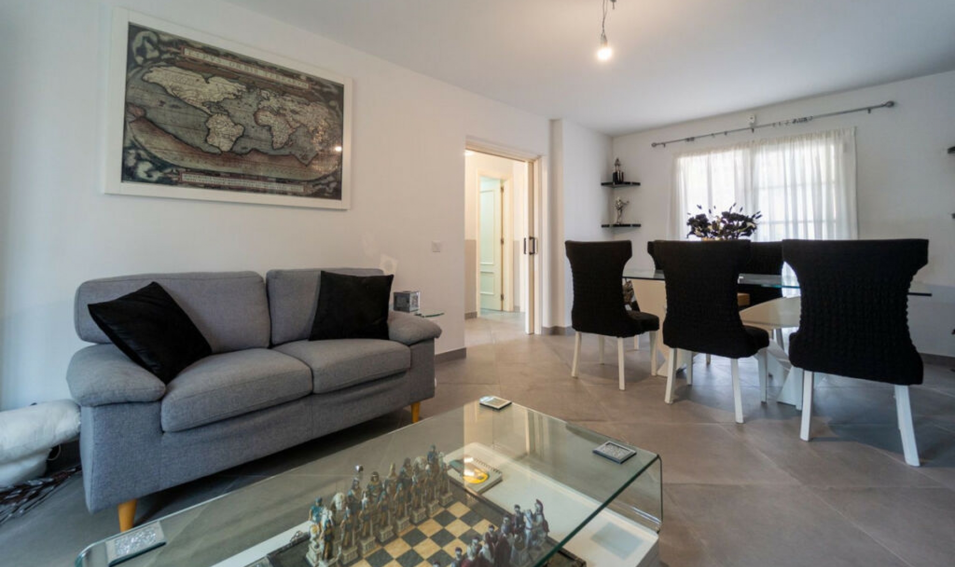 Resale - House -
Fuengirola