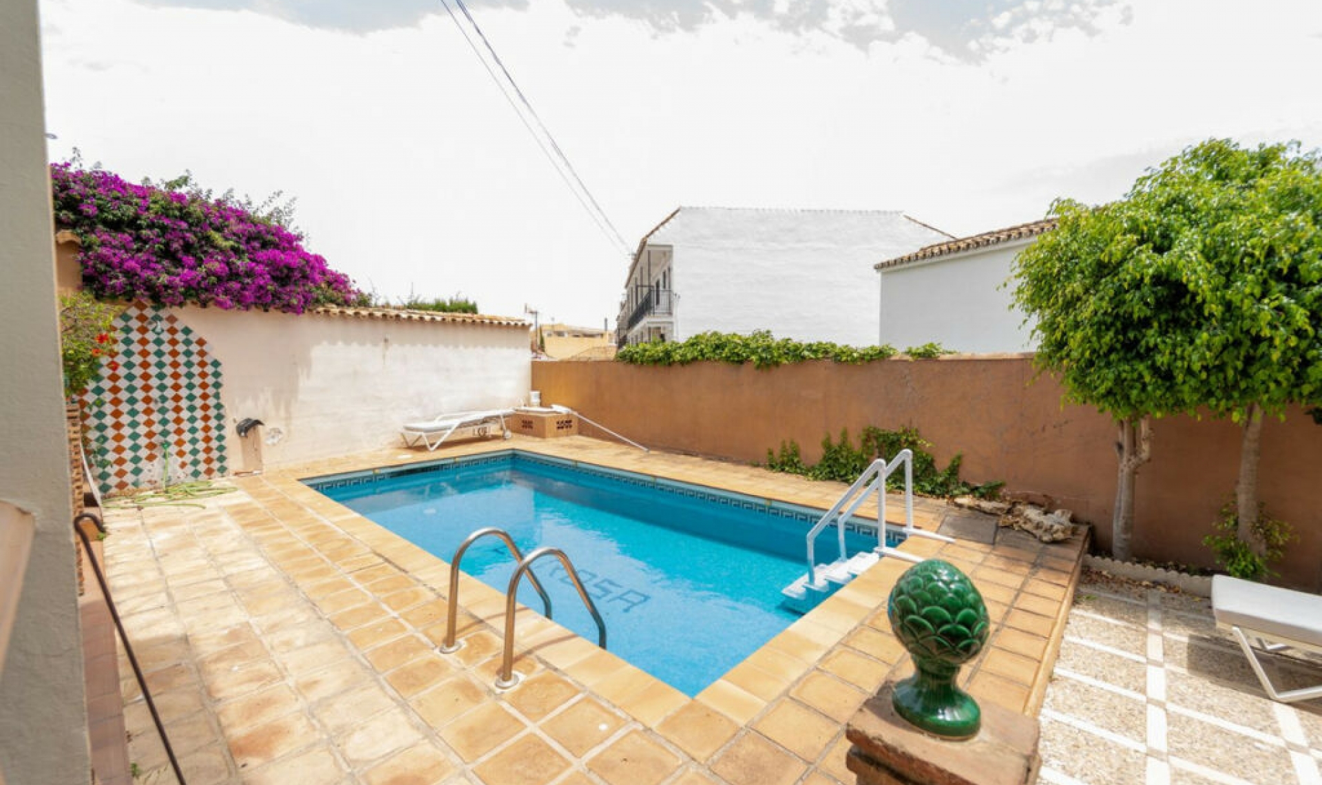 Resale - House -
Fuengirola