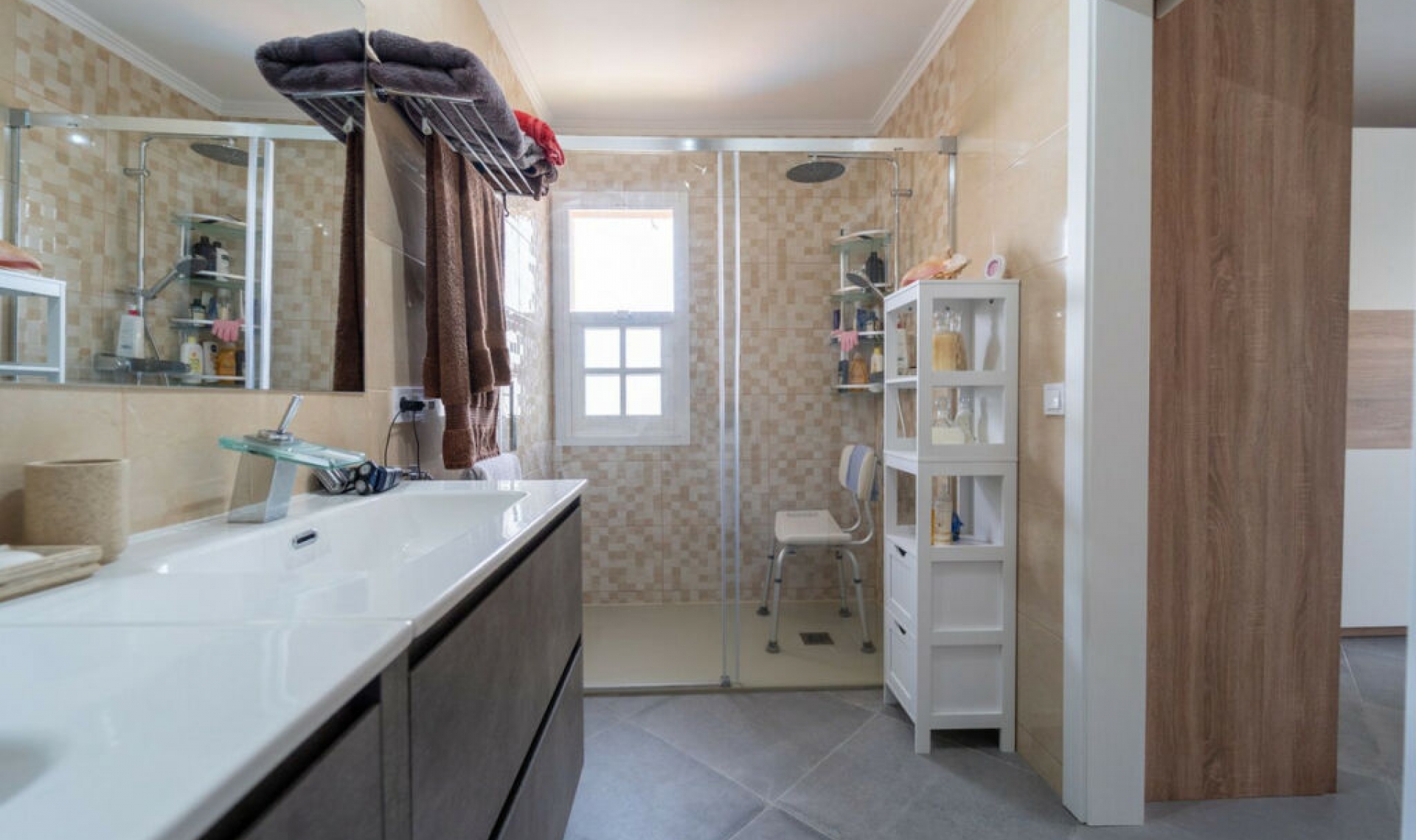 Resale - House -
Fuengirola