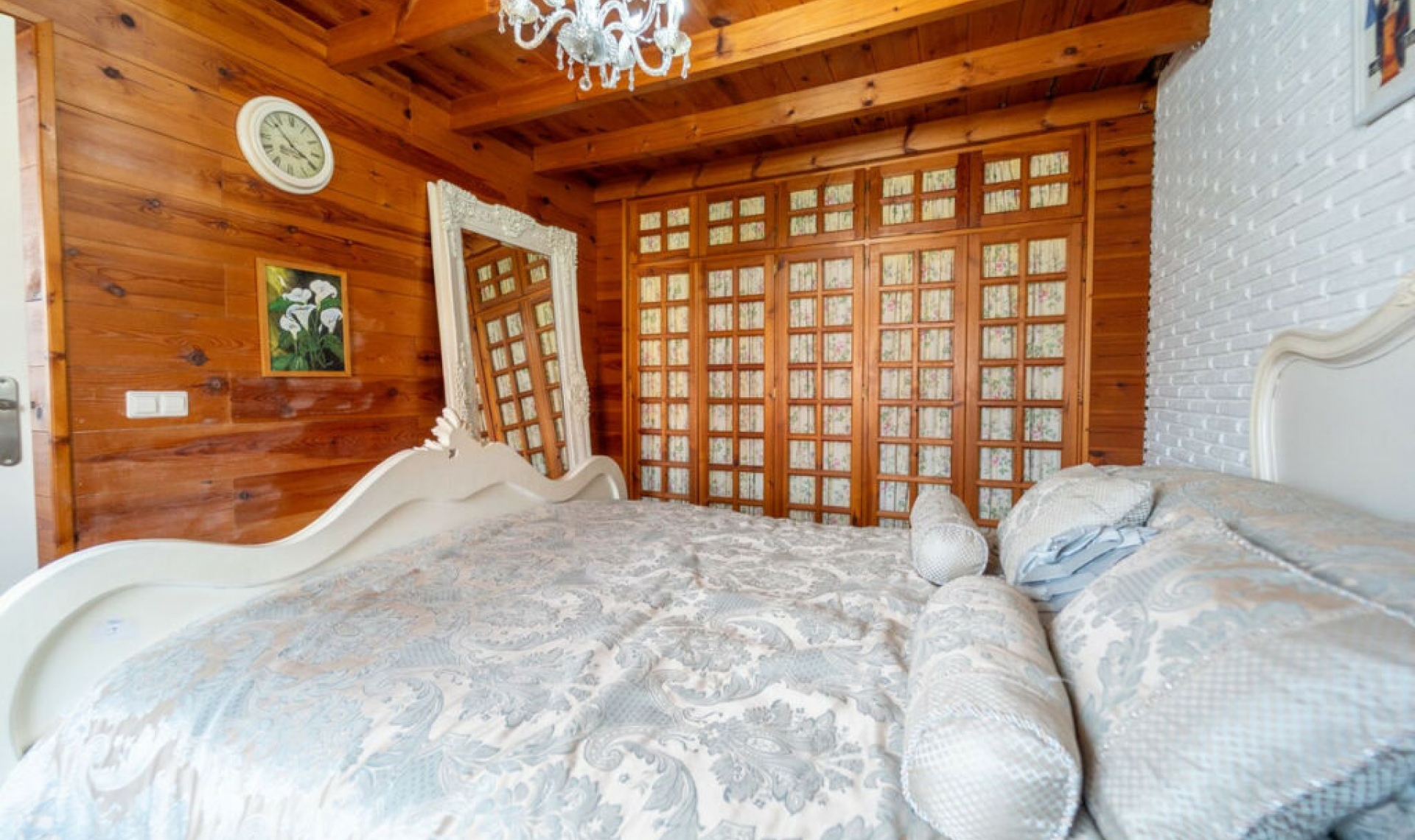 Resale - House -
Fuengirola