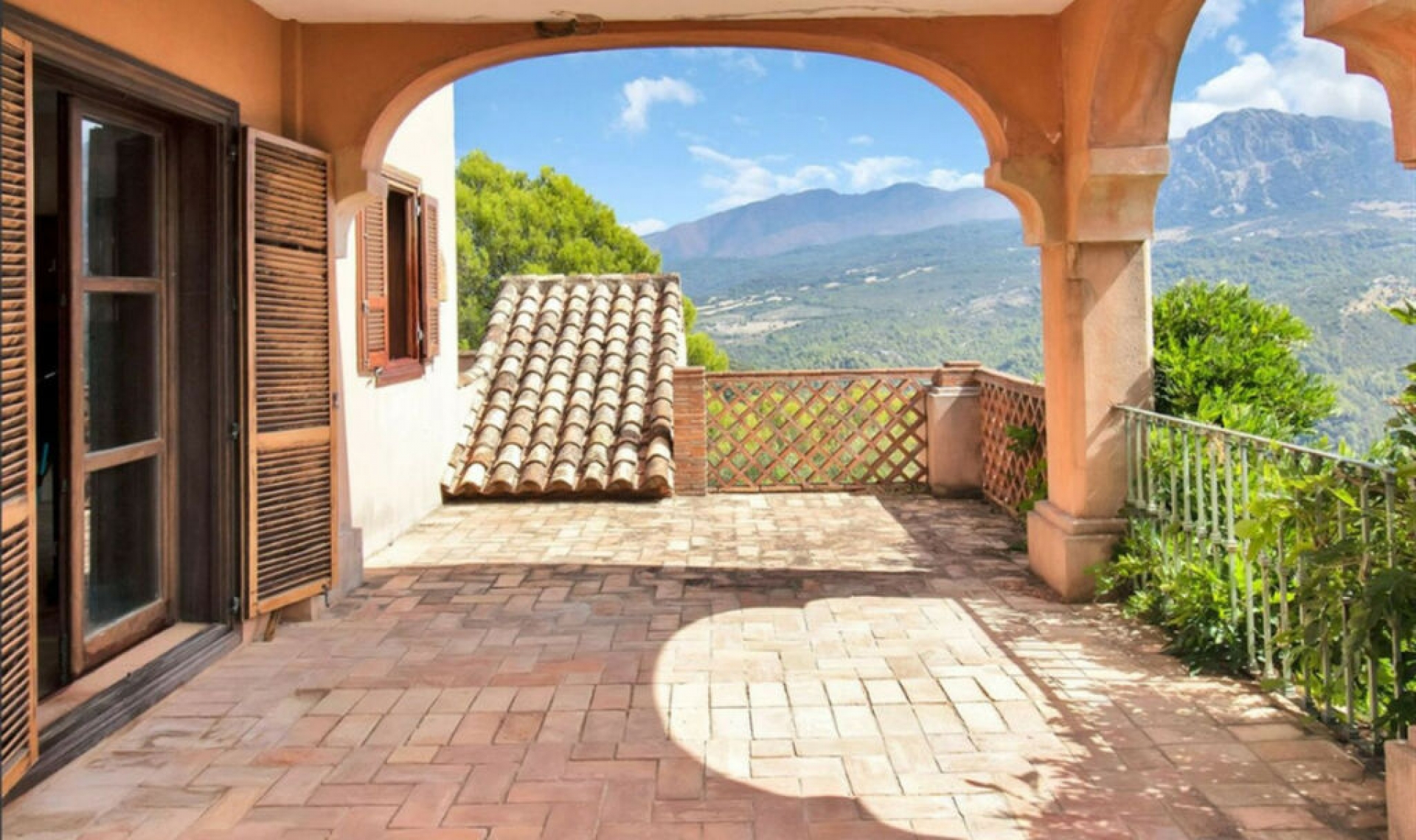 Resale - House -
Gaucín