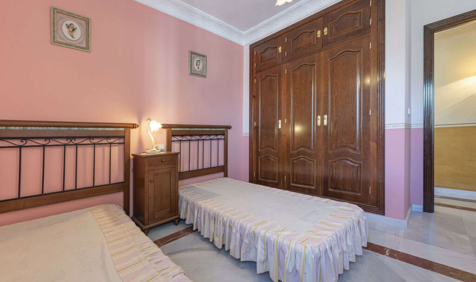 Resale - House -
Gaucín