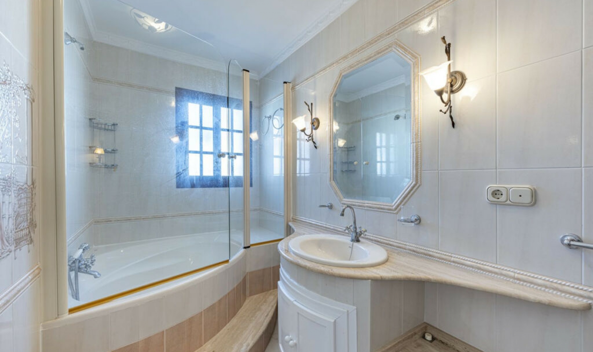 Resale - House -
Gaucín