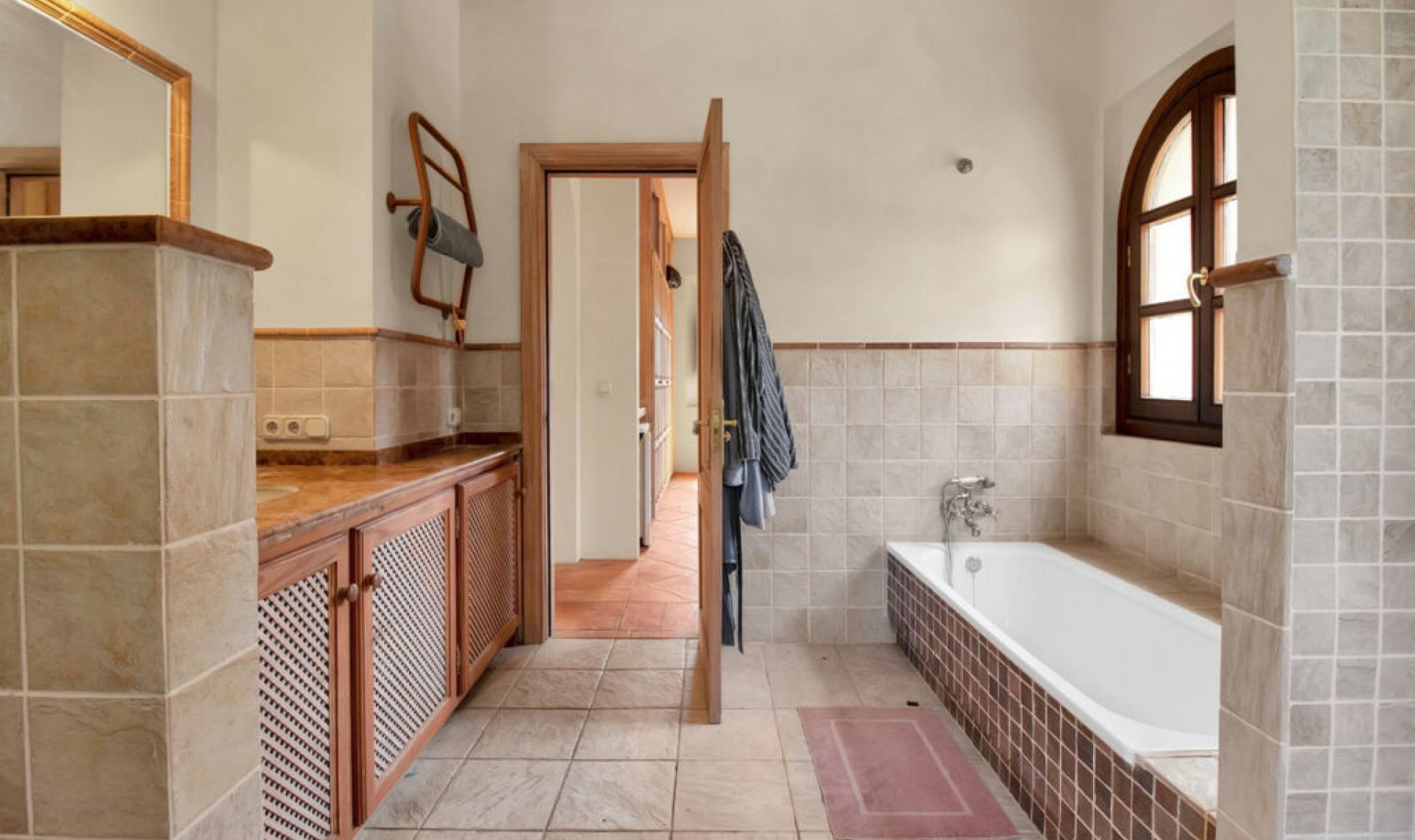 Resale - House -
Gaucín