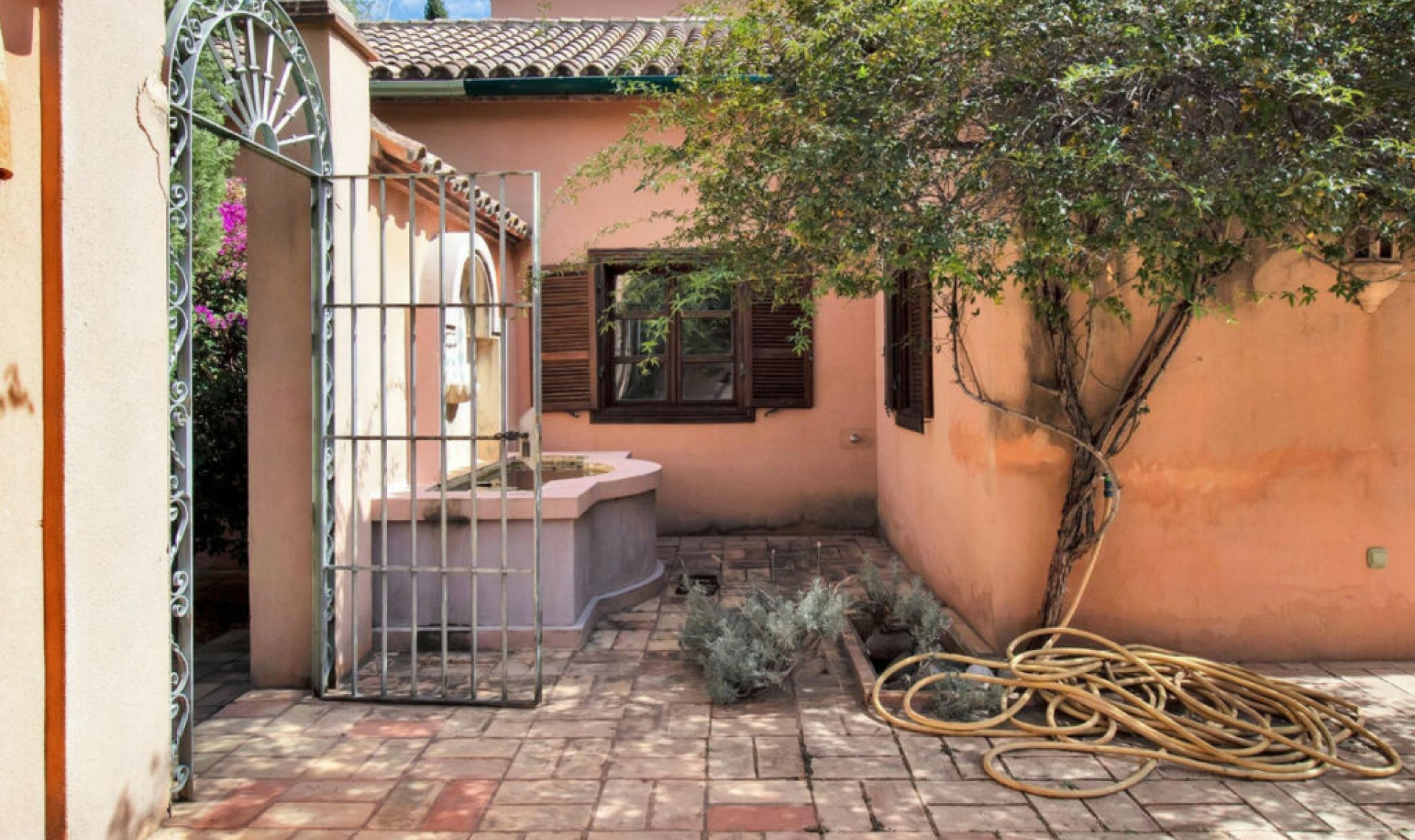 Resale - House -
Gaucín