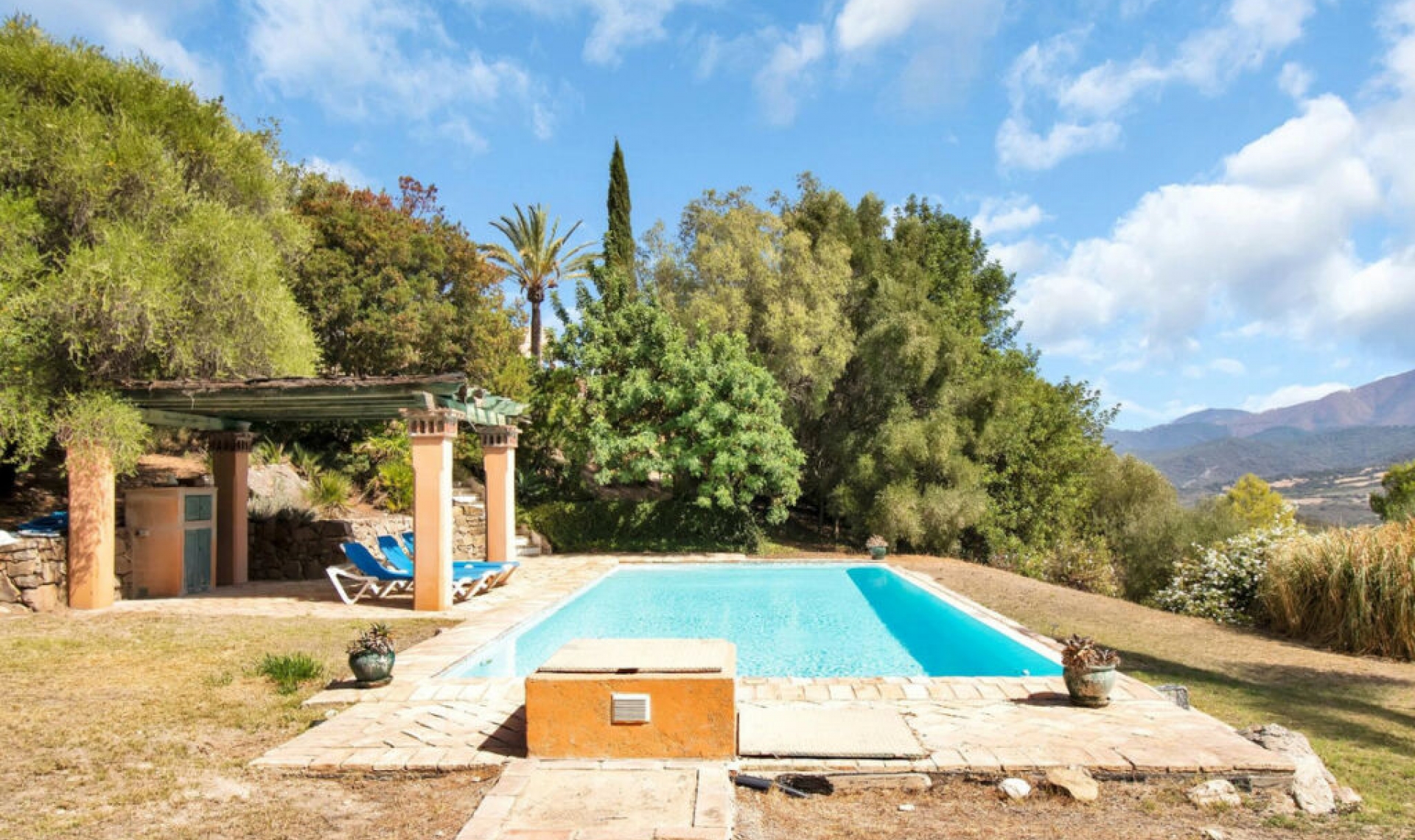 Resale - House -
Gaucín