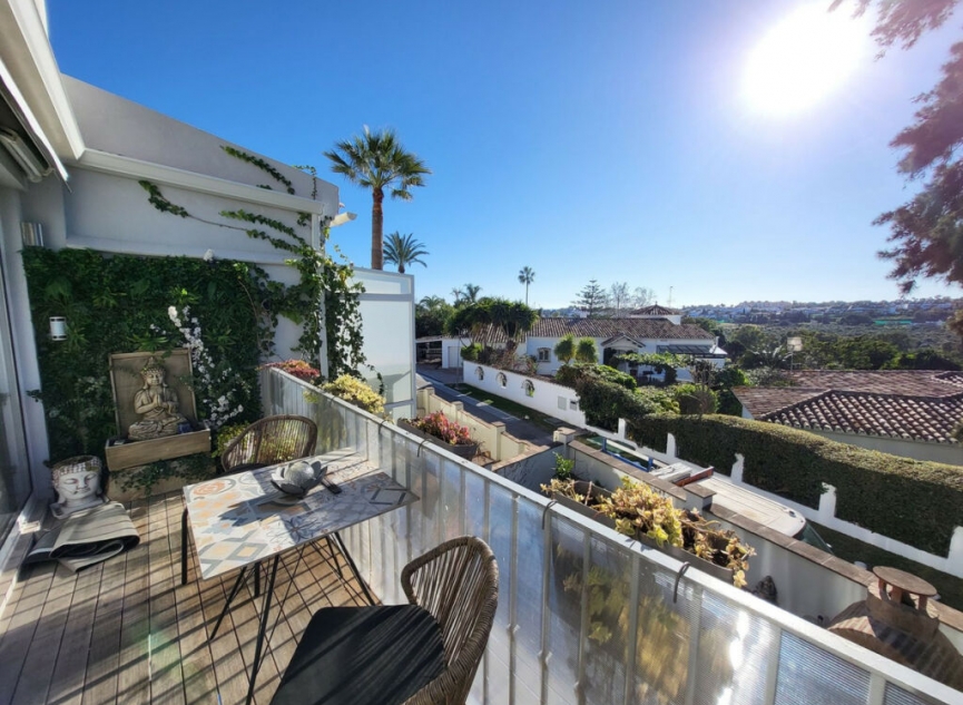 Resale - House -
Guadalmina Alta