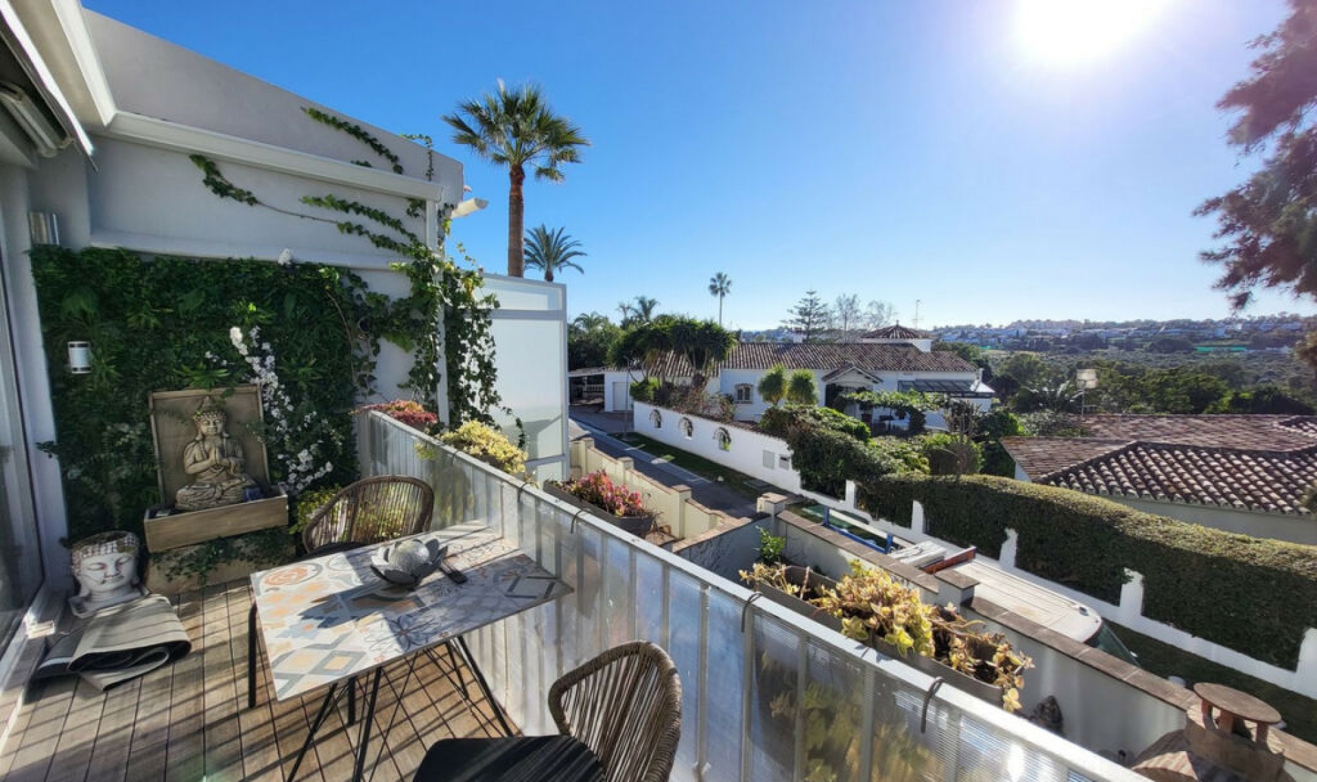 Resale - House -
Guadalmina Alta