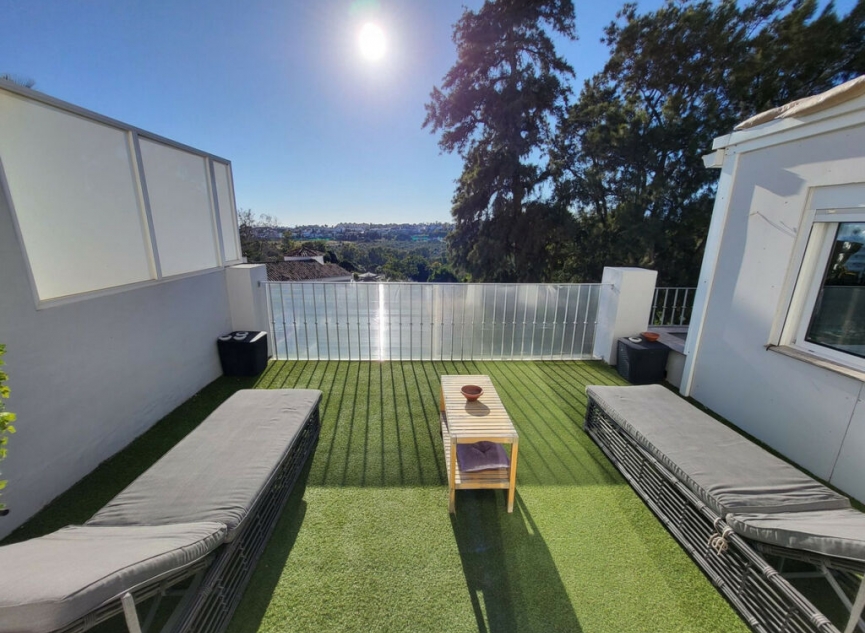 Resale - House -
Guadalmina Alta