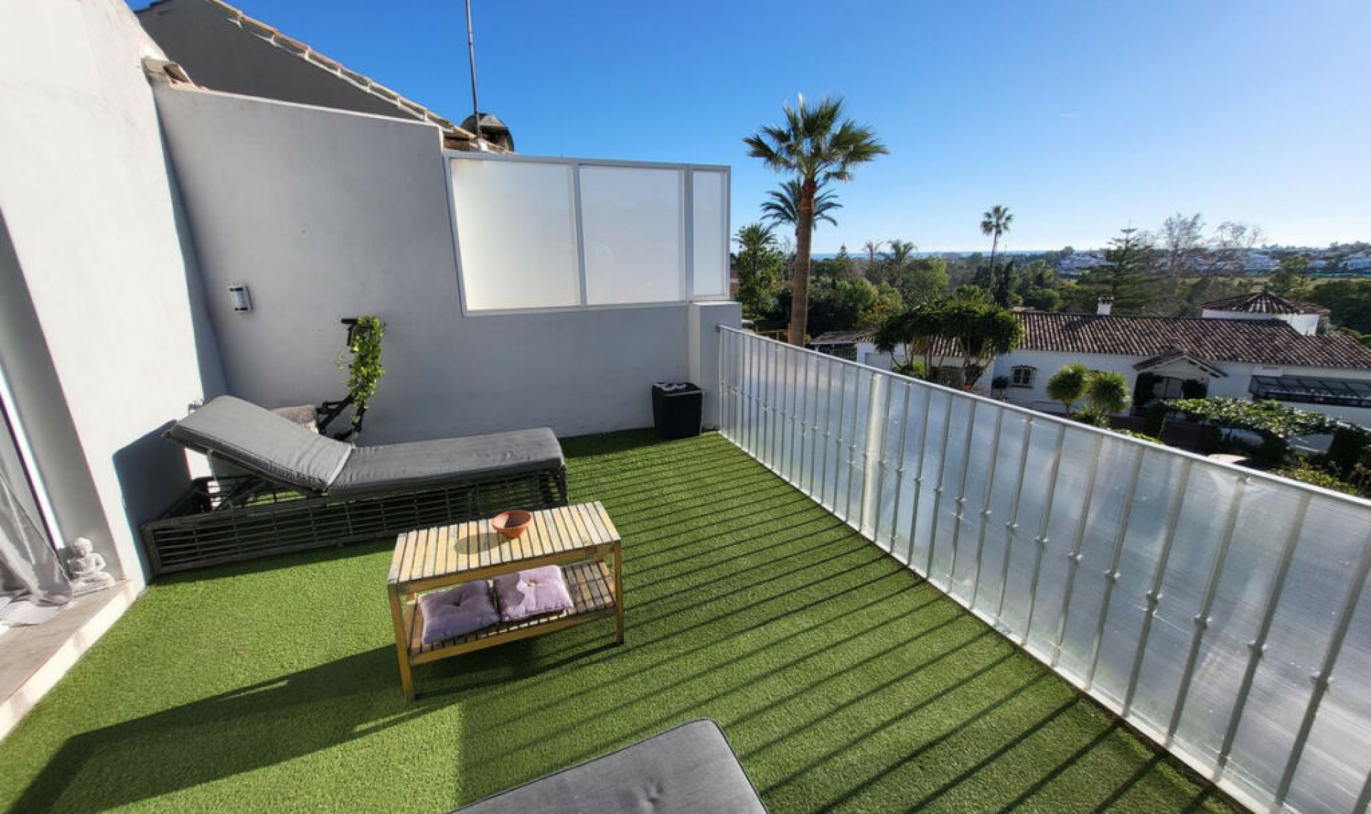 Resale - House -
Guadalmina Alta