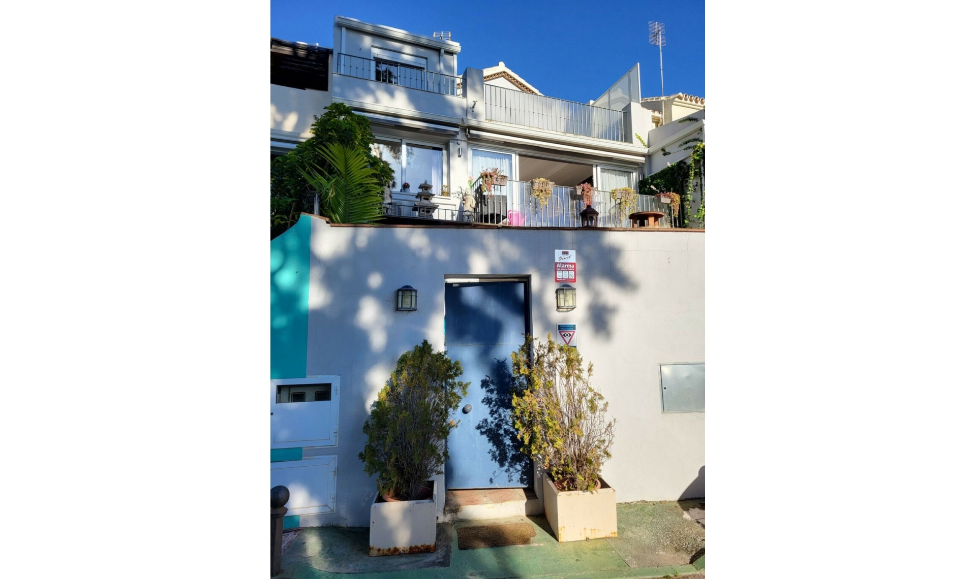 Resale - House -
Guadalmina Alta
