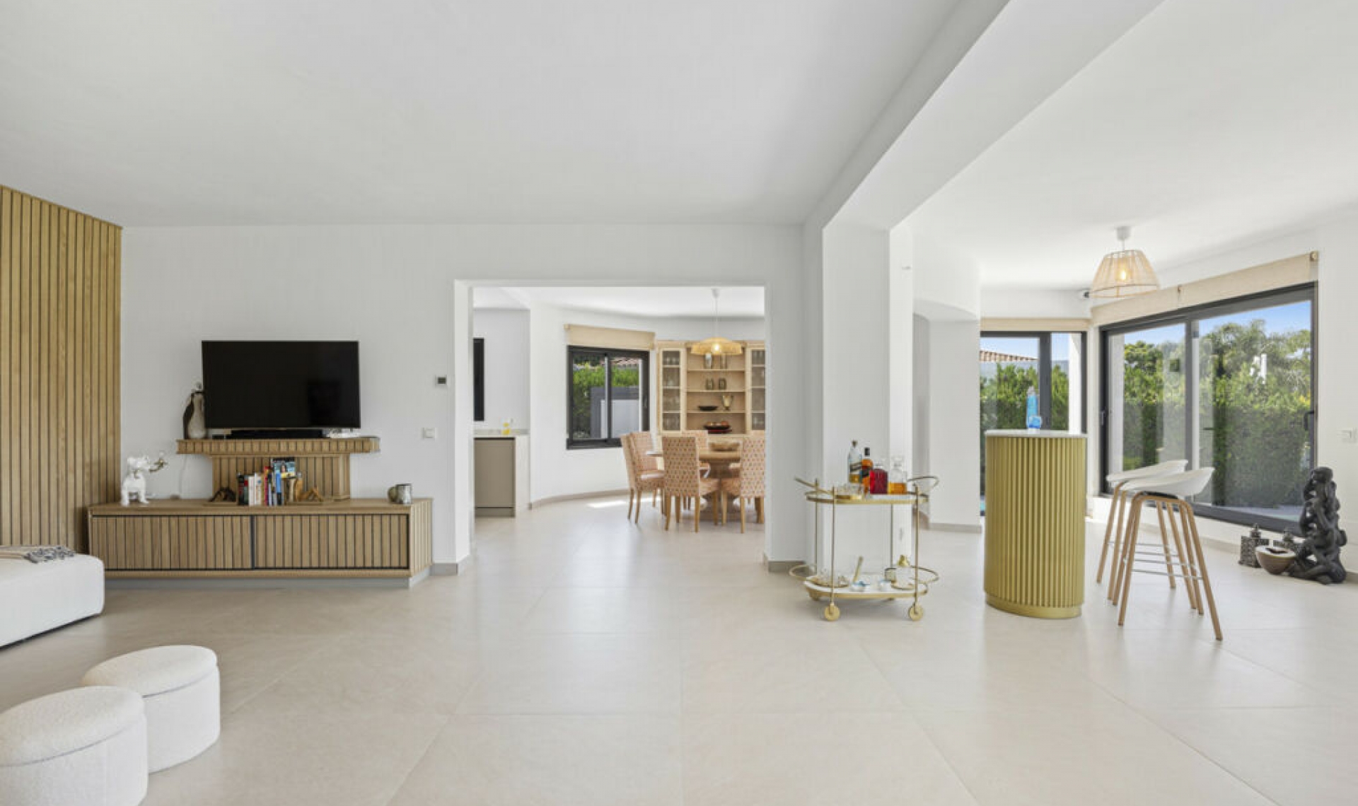 Resale - House -
Guadalmina Alta
