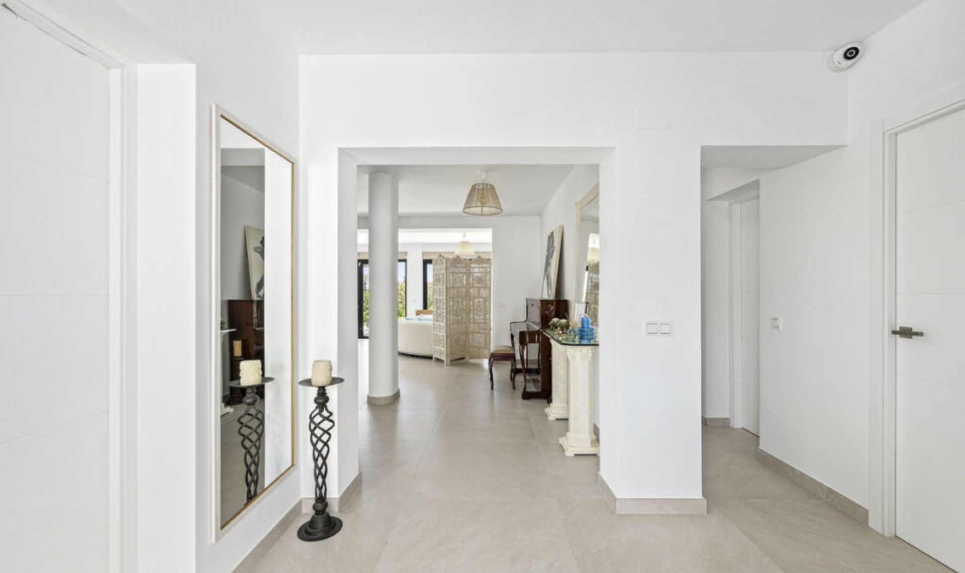 Resale - House -
Guadalmina Alta