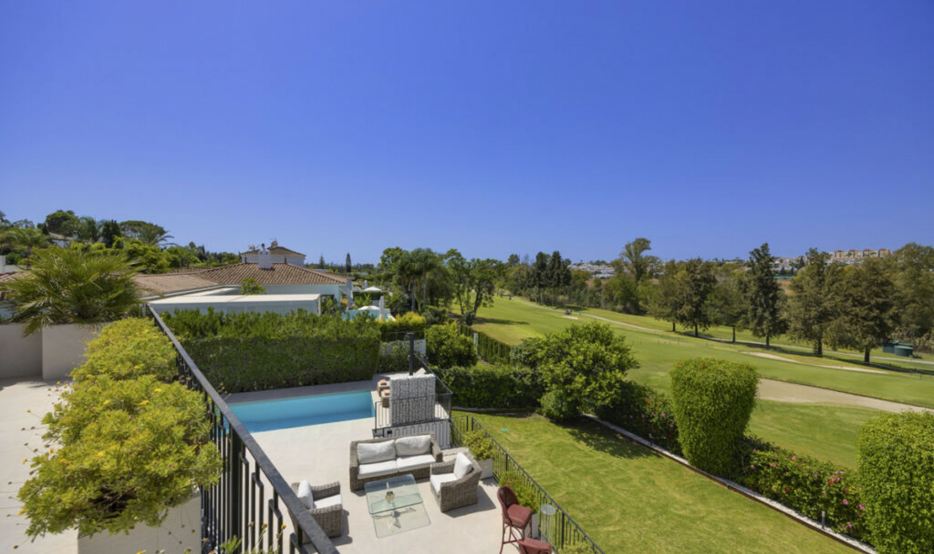 Resale - House -
Guadalmina Alta