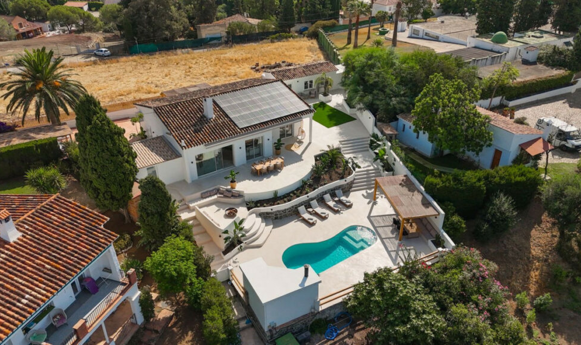 Resale - House -
Guadalmina Alta