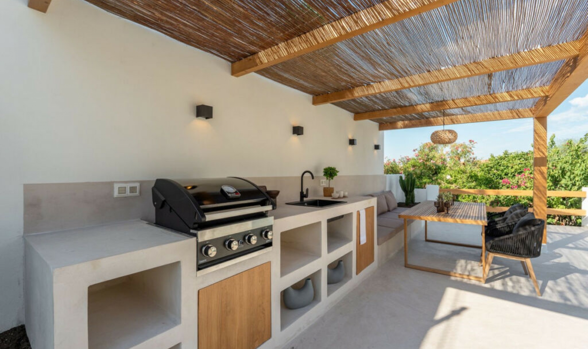 Resale - House -
Guadalmina Alta
