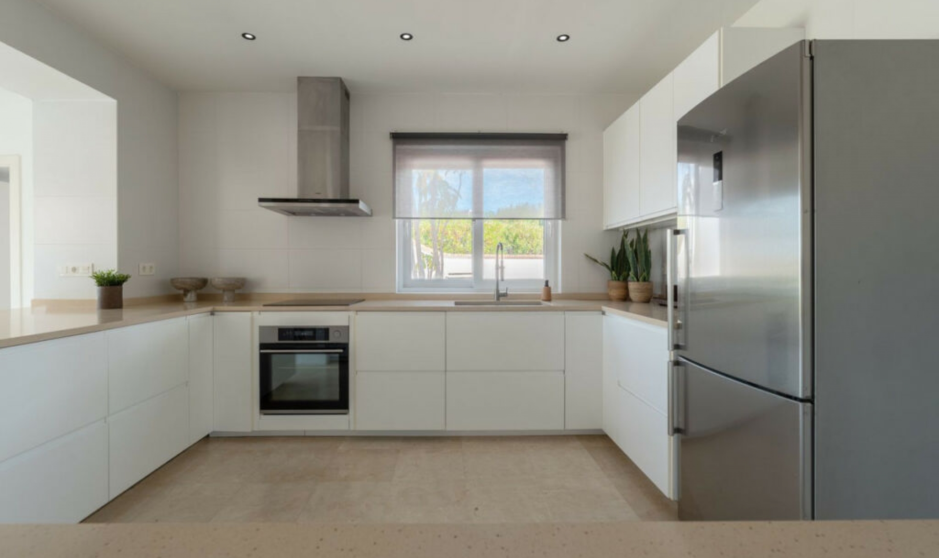 Resale - House -
Guadalmina Alta