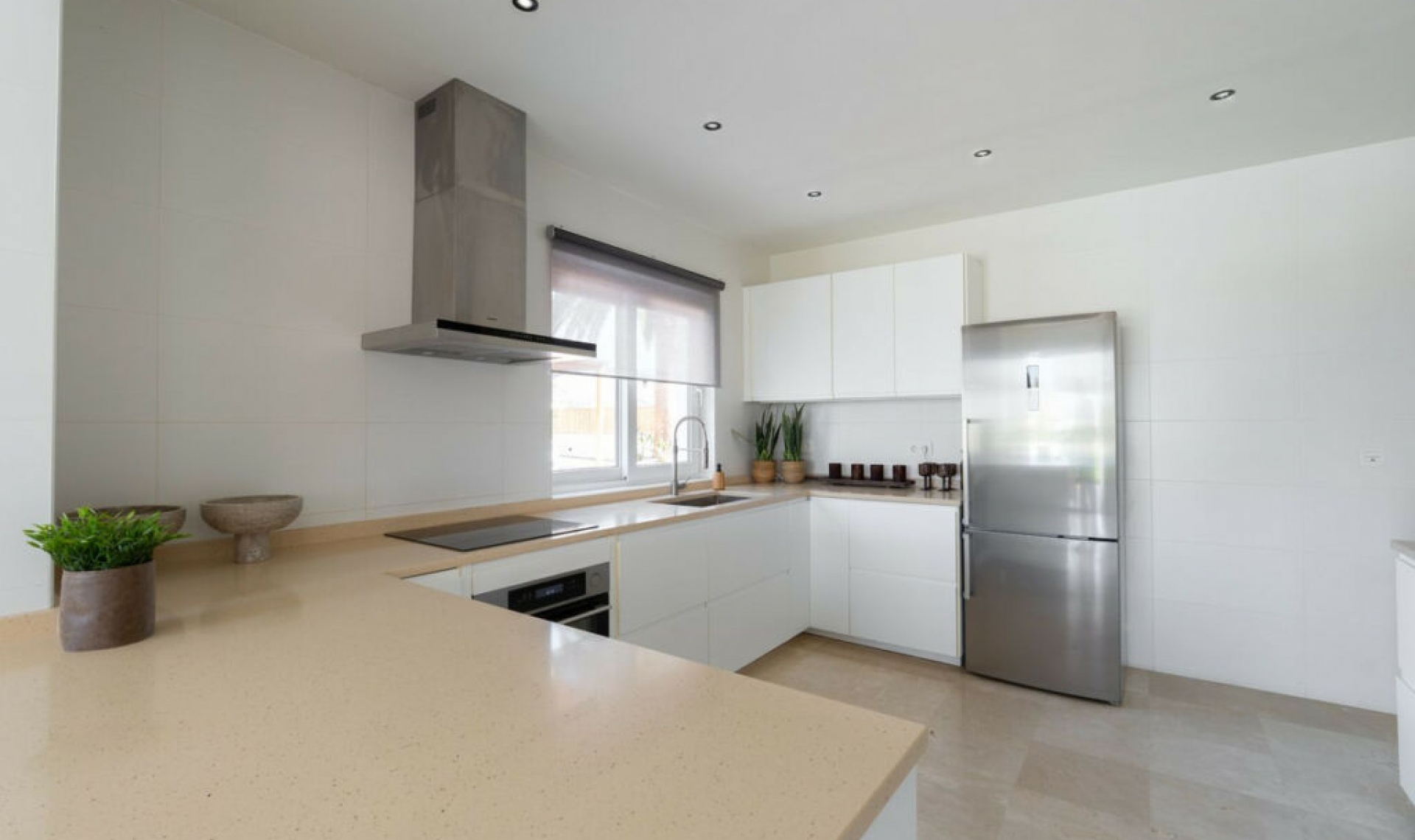 Resale - House -
Guadalmina Alta