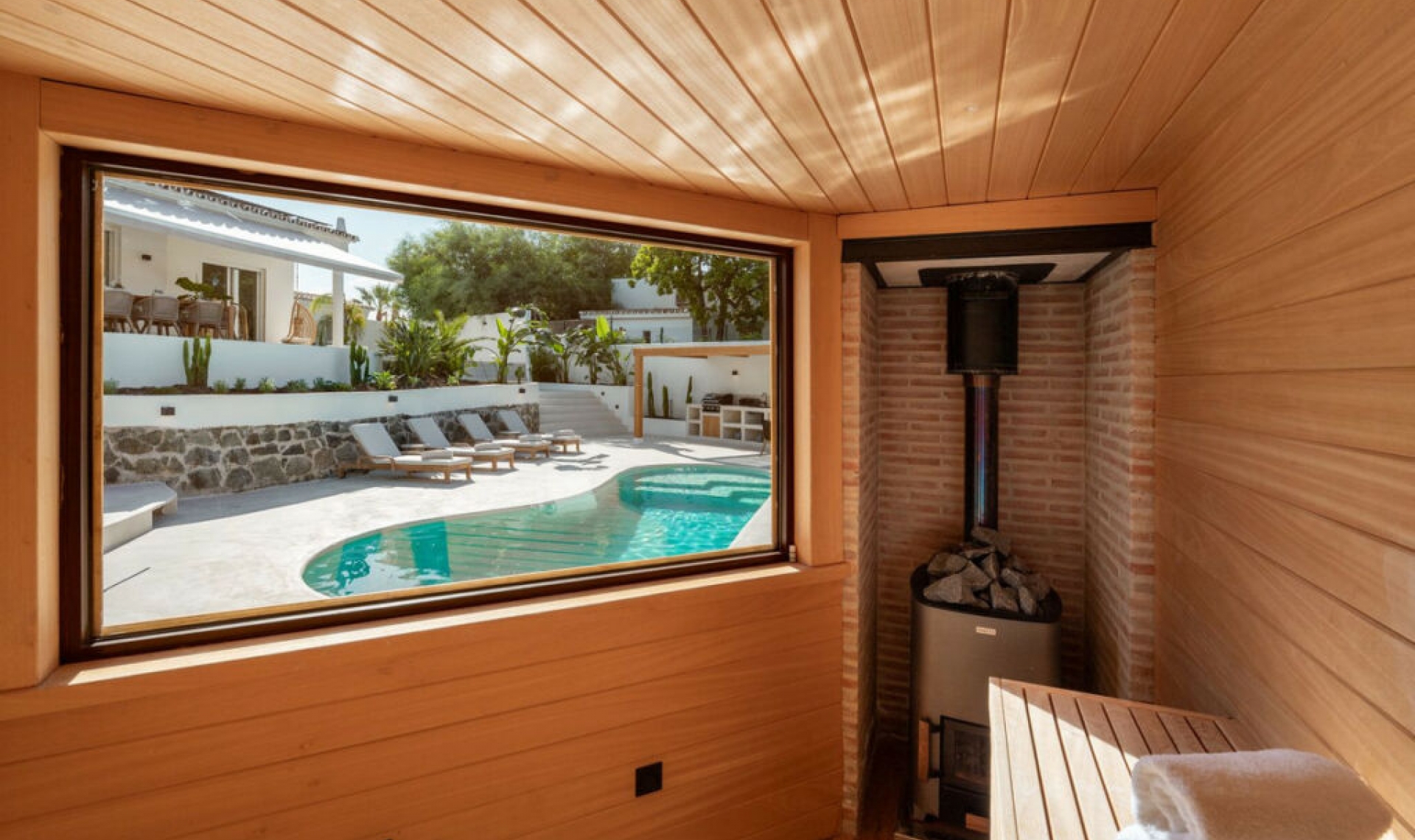 Resale - House -
Guadalmina Alta