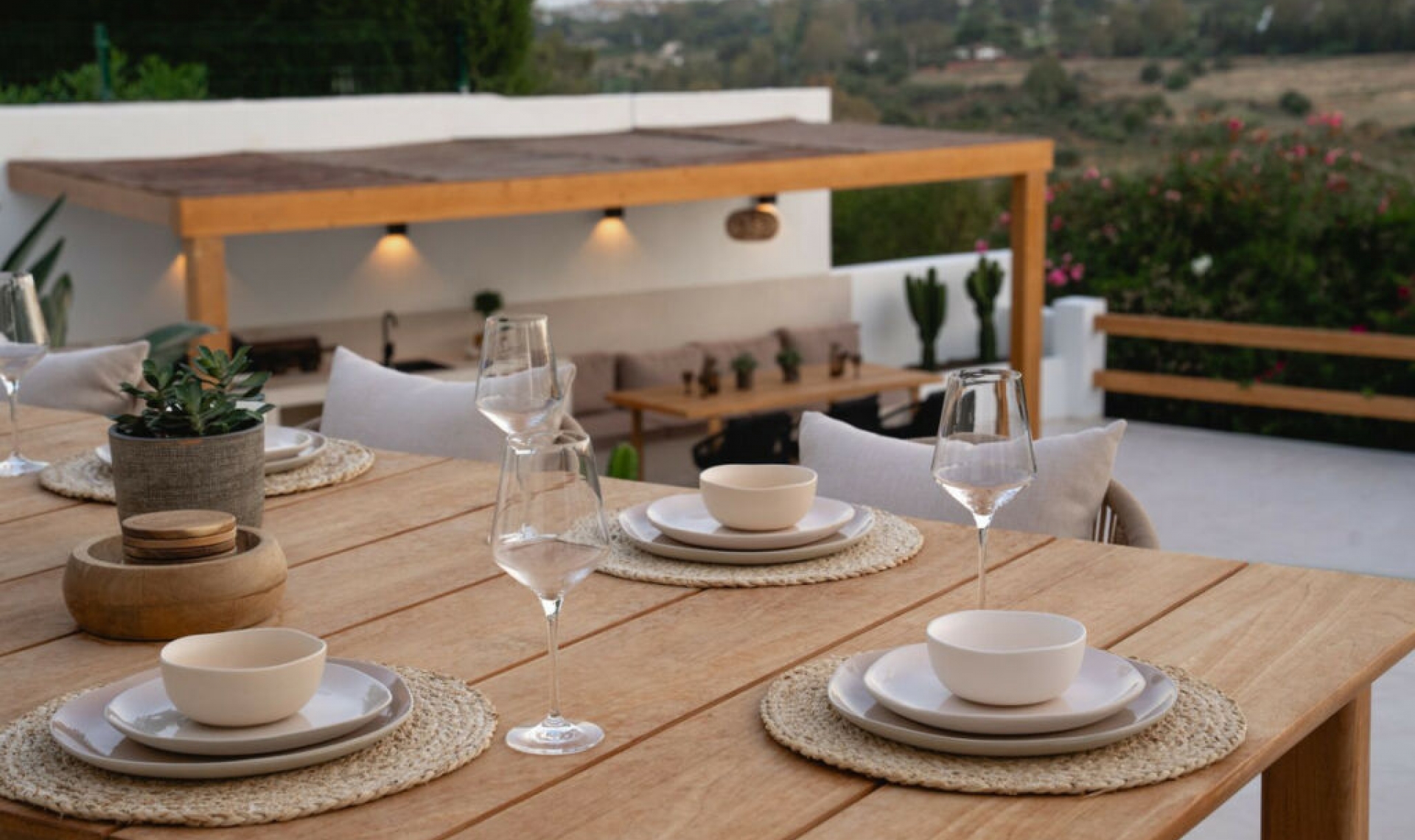 Resale - House -
Guadalmina Alta