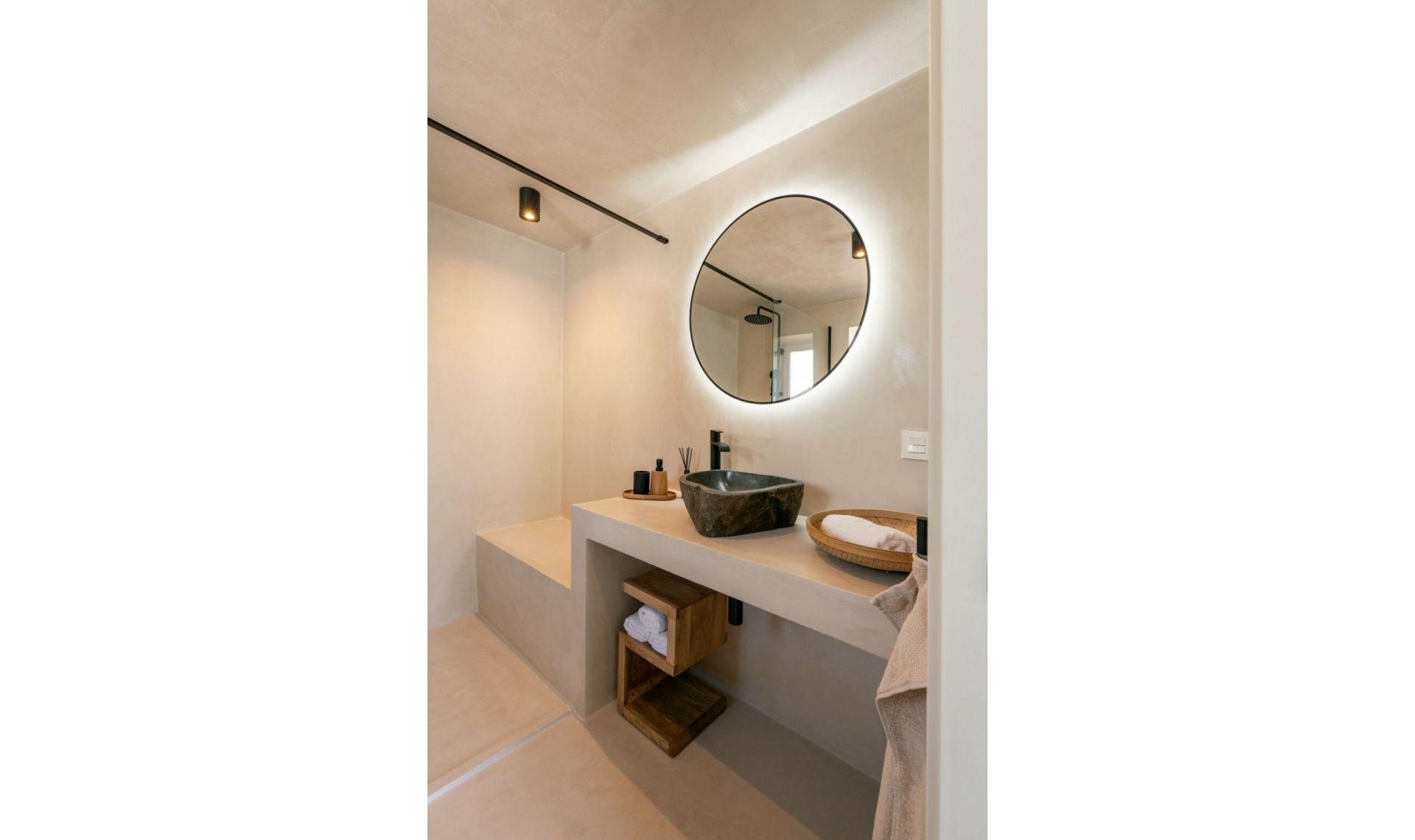 Resale - House -
Guadalmina Alta