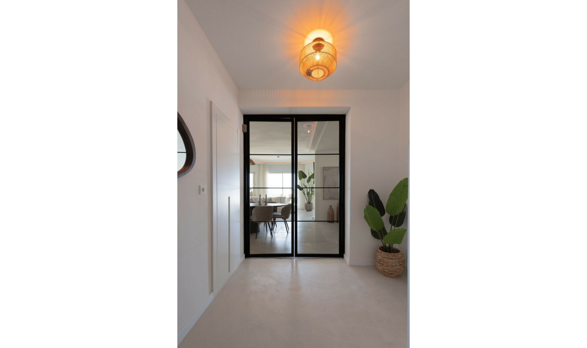 Resale - House -
Guadalmina Alta