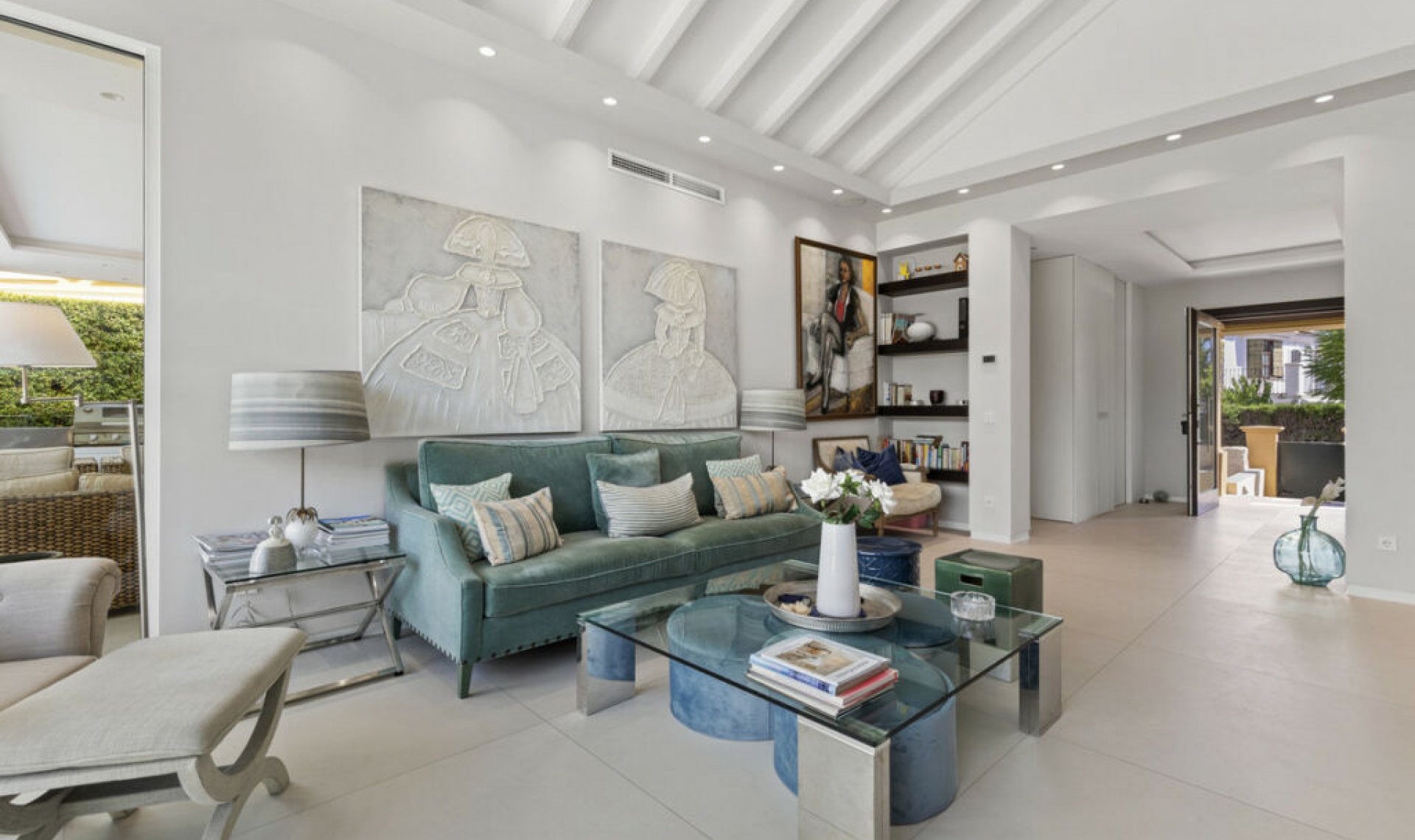 Resale - House -
Guadalmina Alta