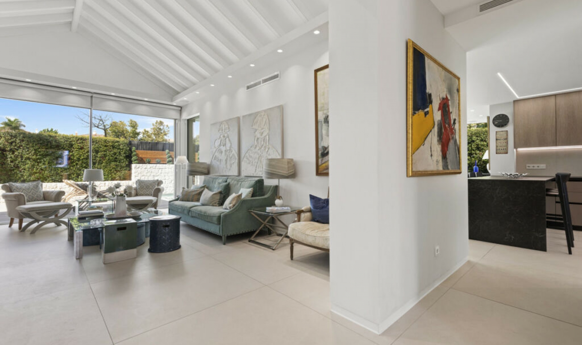 Resale - House -
Guadalmina Alta