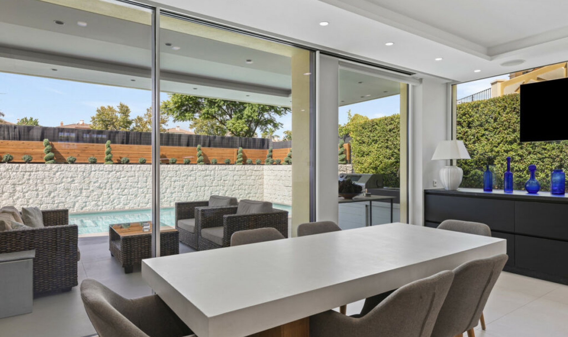 Resale - House -
Guadalmina Alta