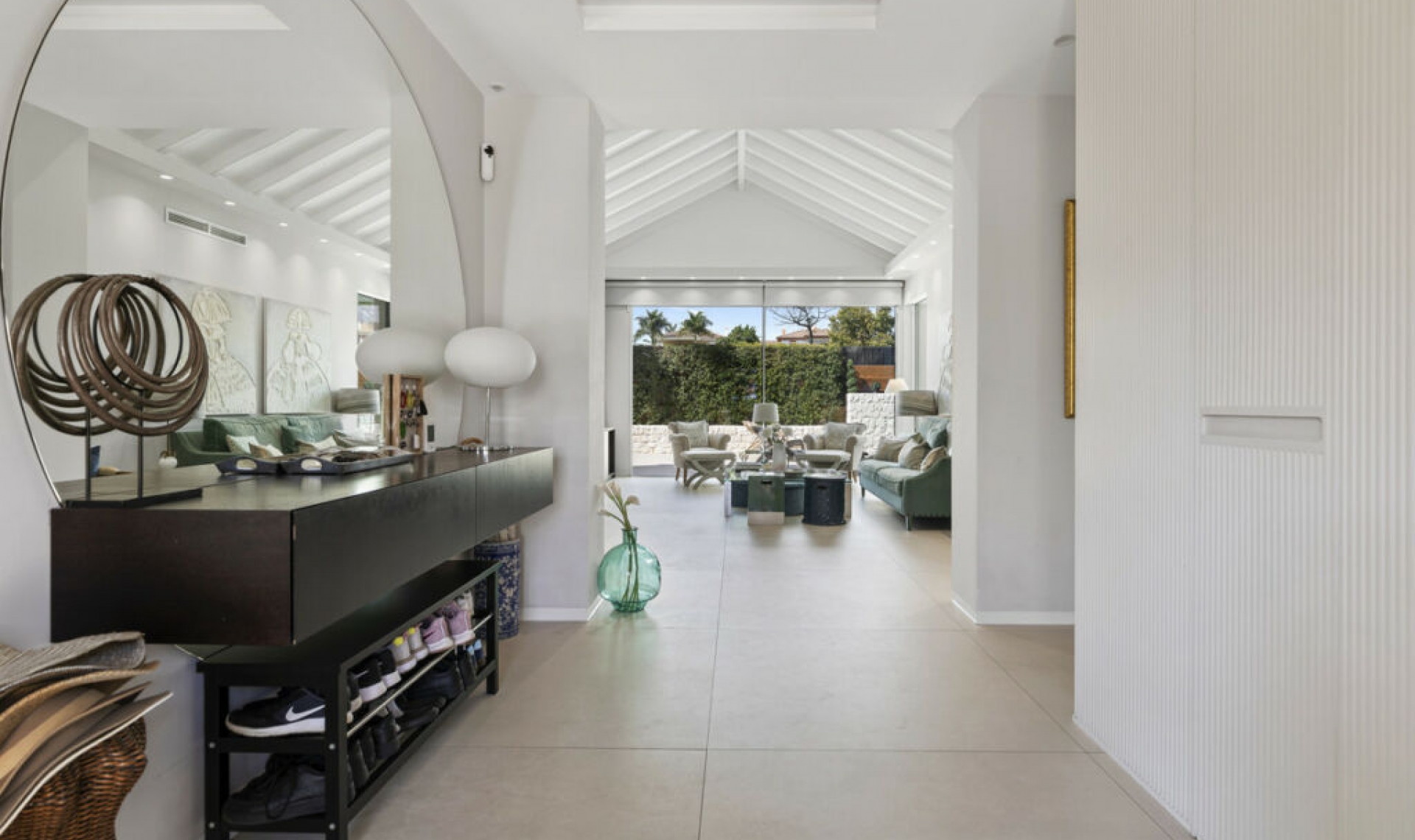 Resale - House -
Guadalmina Alta