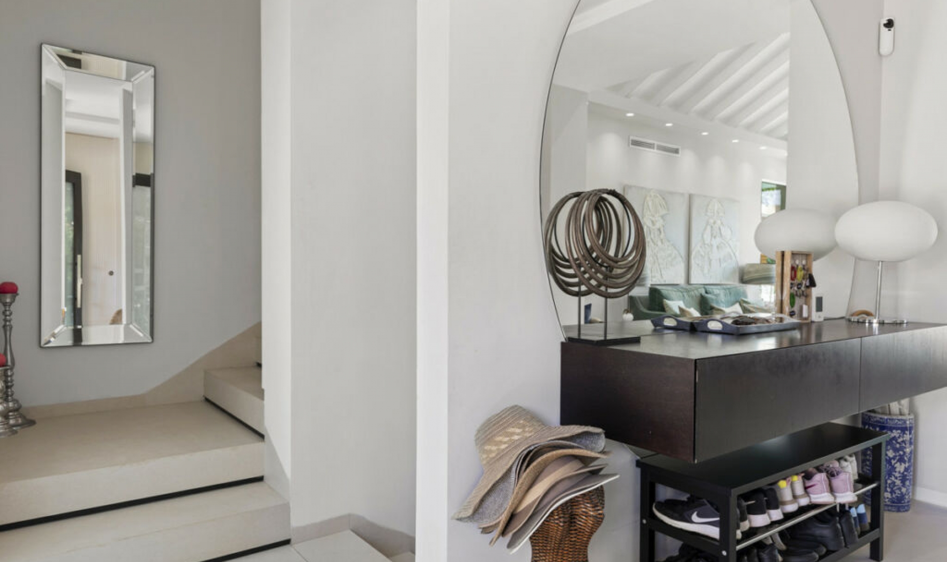 Resale - House -
Guadalmina Alta