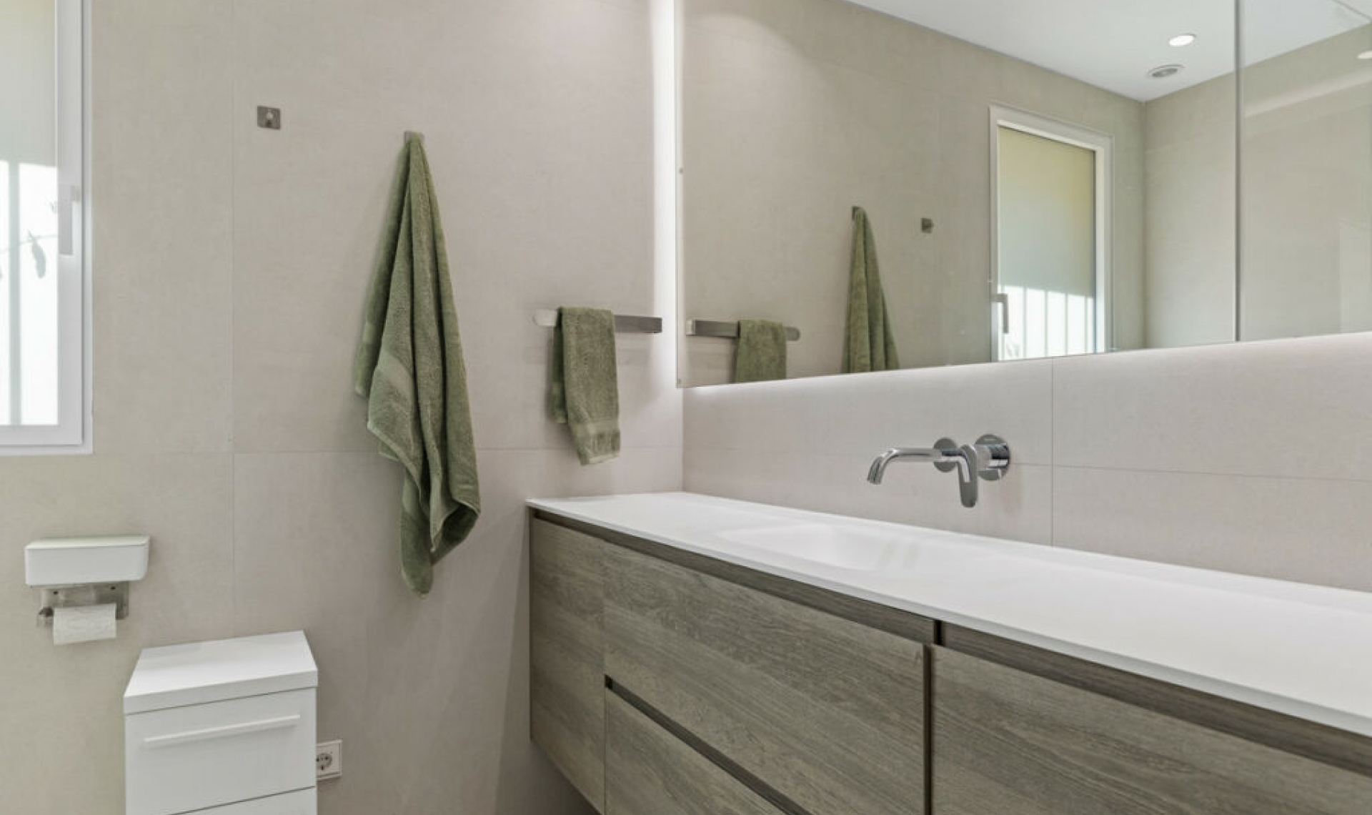 Resale - House -
Guadalmina Alta