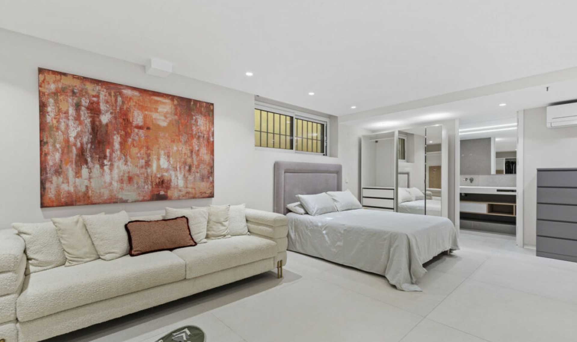 Resale - House -
Guadalmina Alta