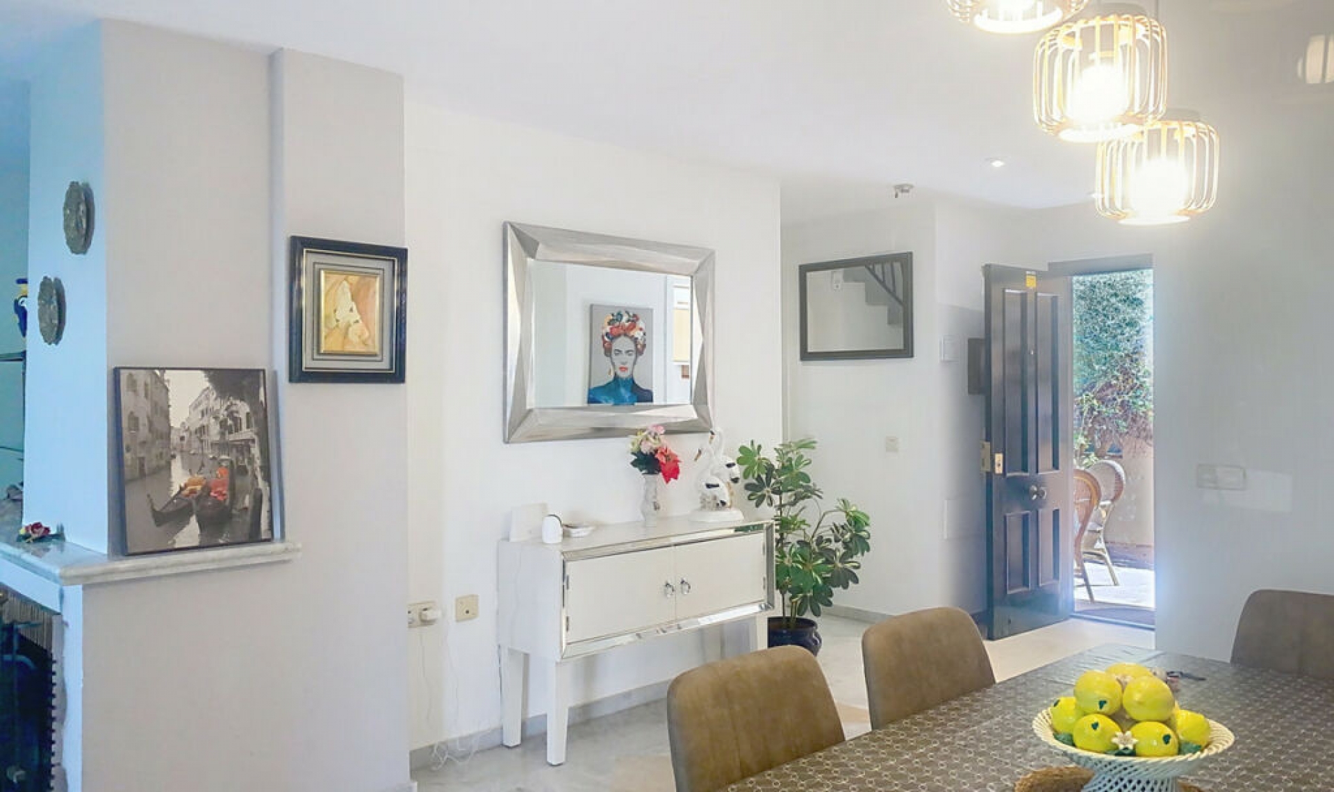 Resale - House -
Guadalmina Alta