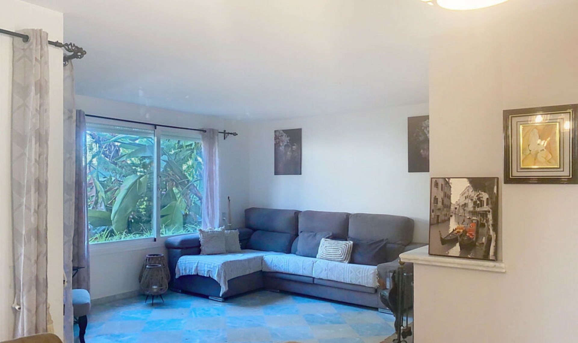 Resale - House -
Guadalmina Alta