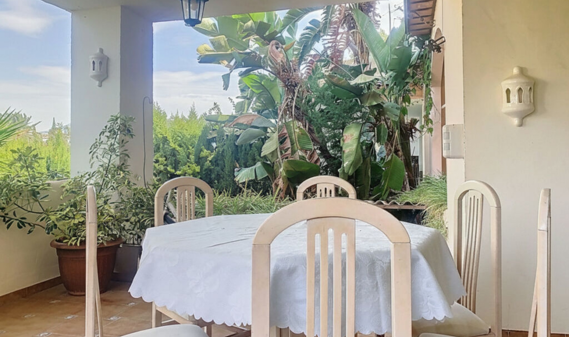 Resale - House -
Guadalmina Alta