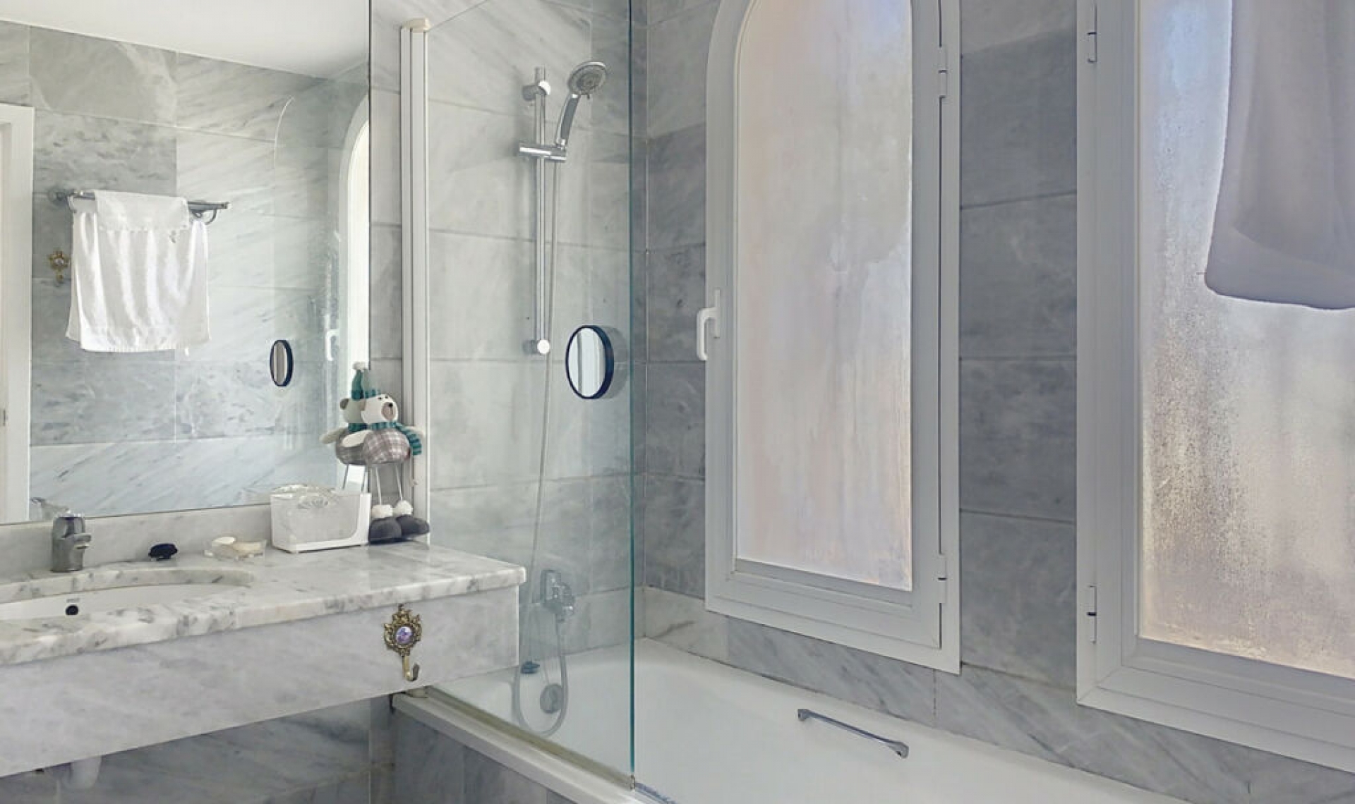 Resale - House -
Guadalmina Alta