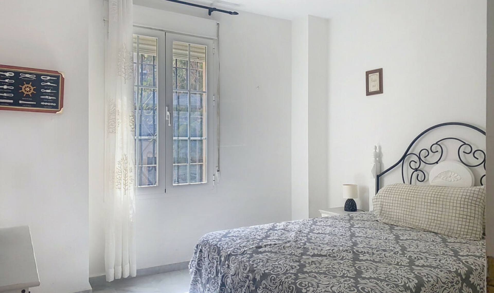 Resale - House -
Guadalmina Alta