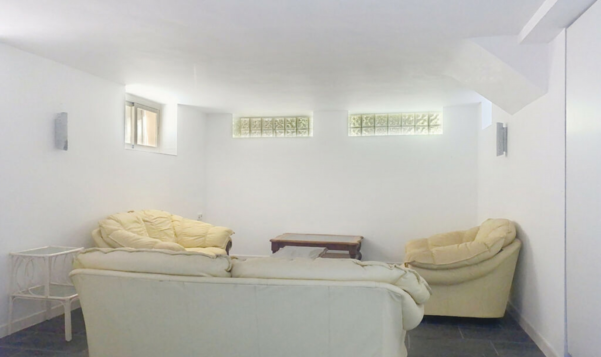 Resale - House -
Guadalmina Alta